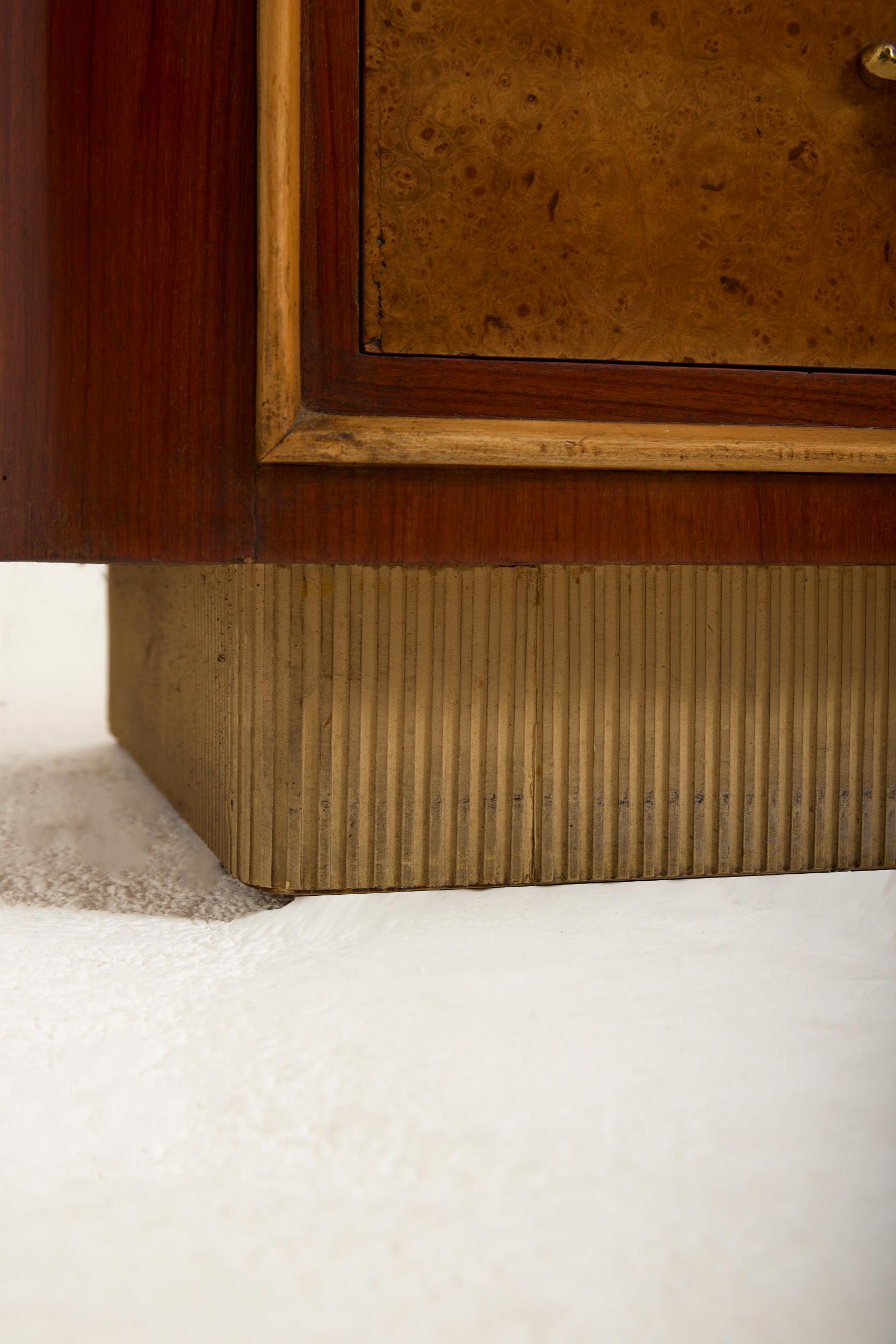 Italian Chest of Drawers in vendita 4