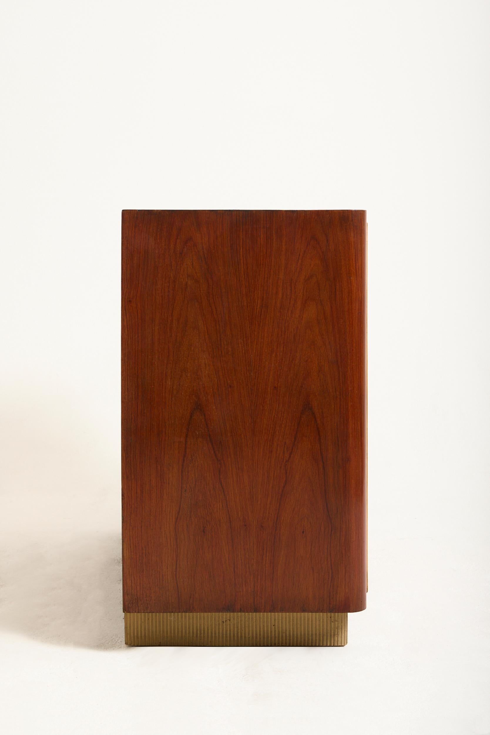 Italian Chest of Drawers in vendita 7