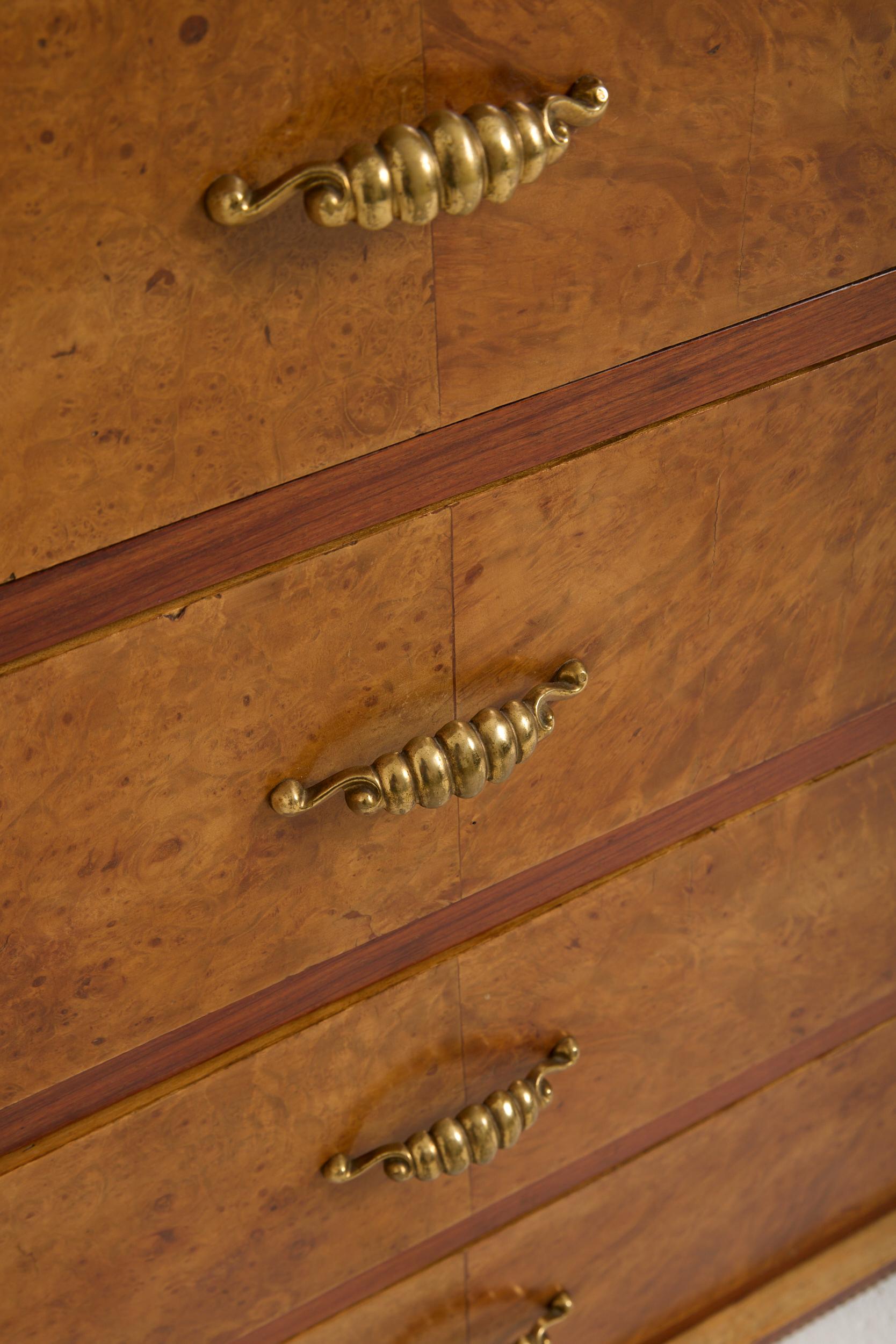 Impiallacciato Italian Chest of Drawers in vendita