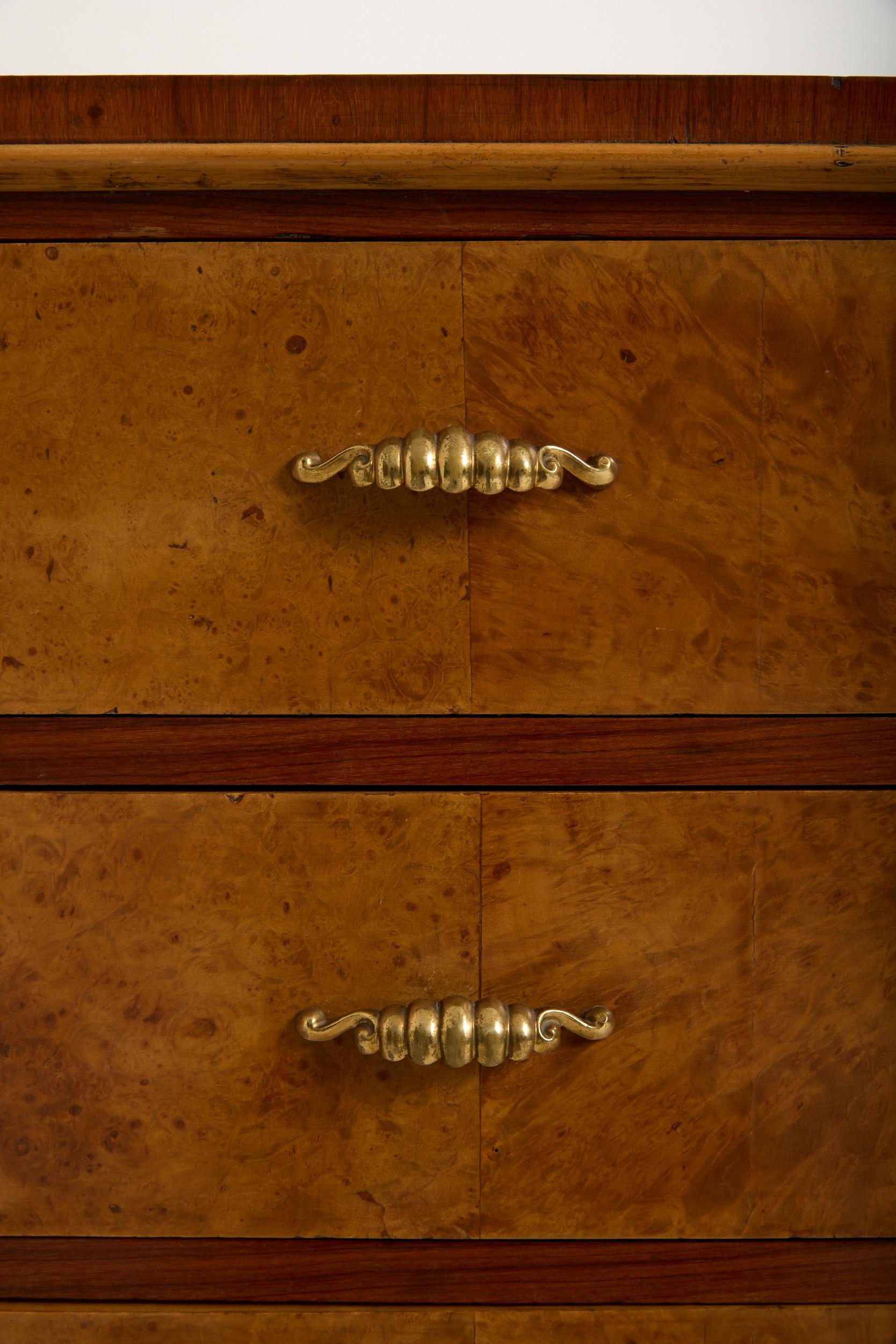 Noce Italian Chest of Drawers in vendita