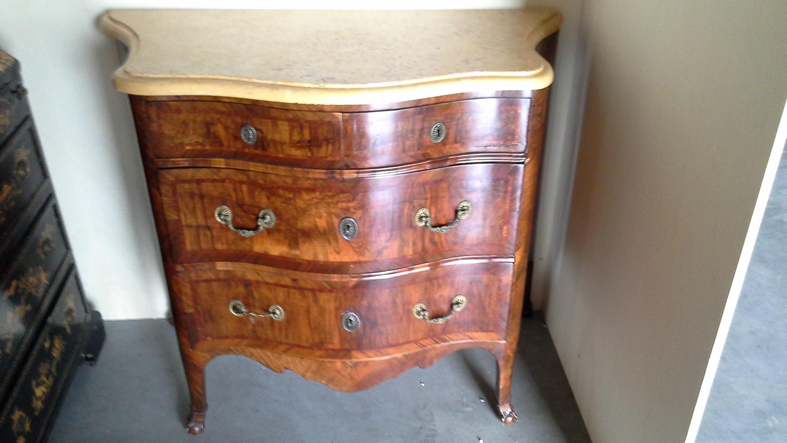 Rococo Italian Commode with Marble Top, Naples, 18th Century, Italy Veneered chest For Sale