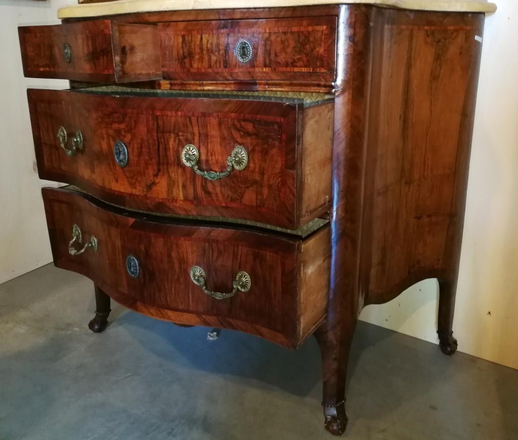 Italian Commode with Marble Top, Naples, 18th Century, Italy Veneered chest For Sale 2