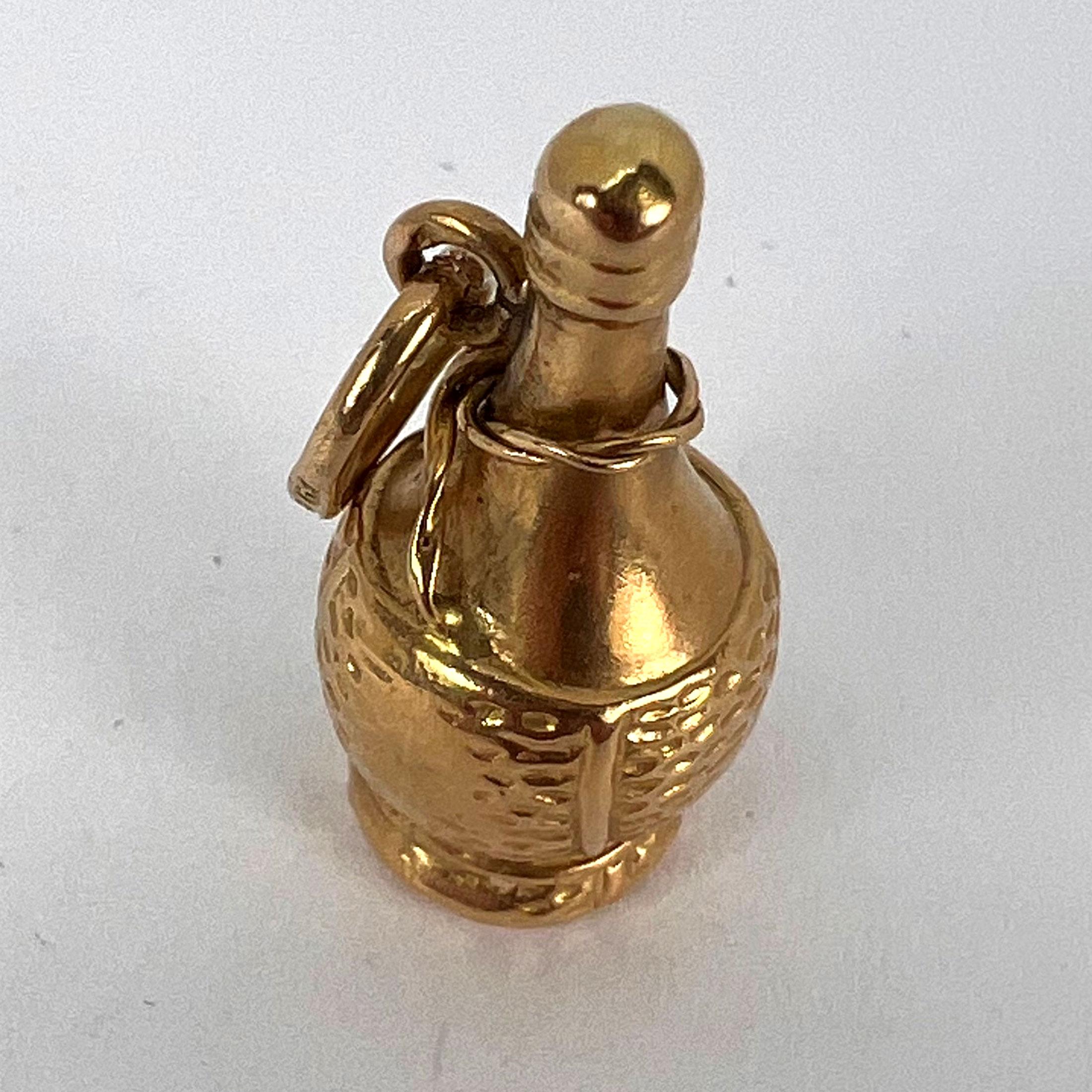 Italian Chianti Wine Bottle 18K Yellow Gold Charm Pendant For Sale 6