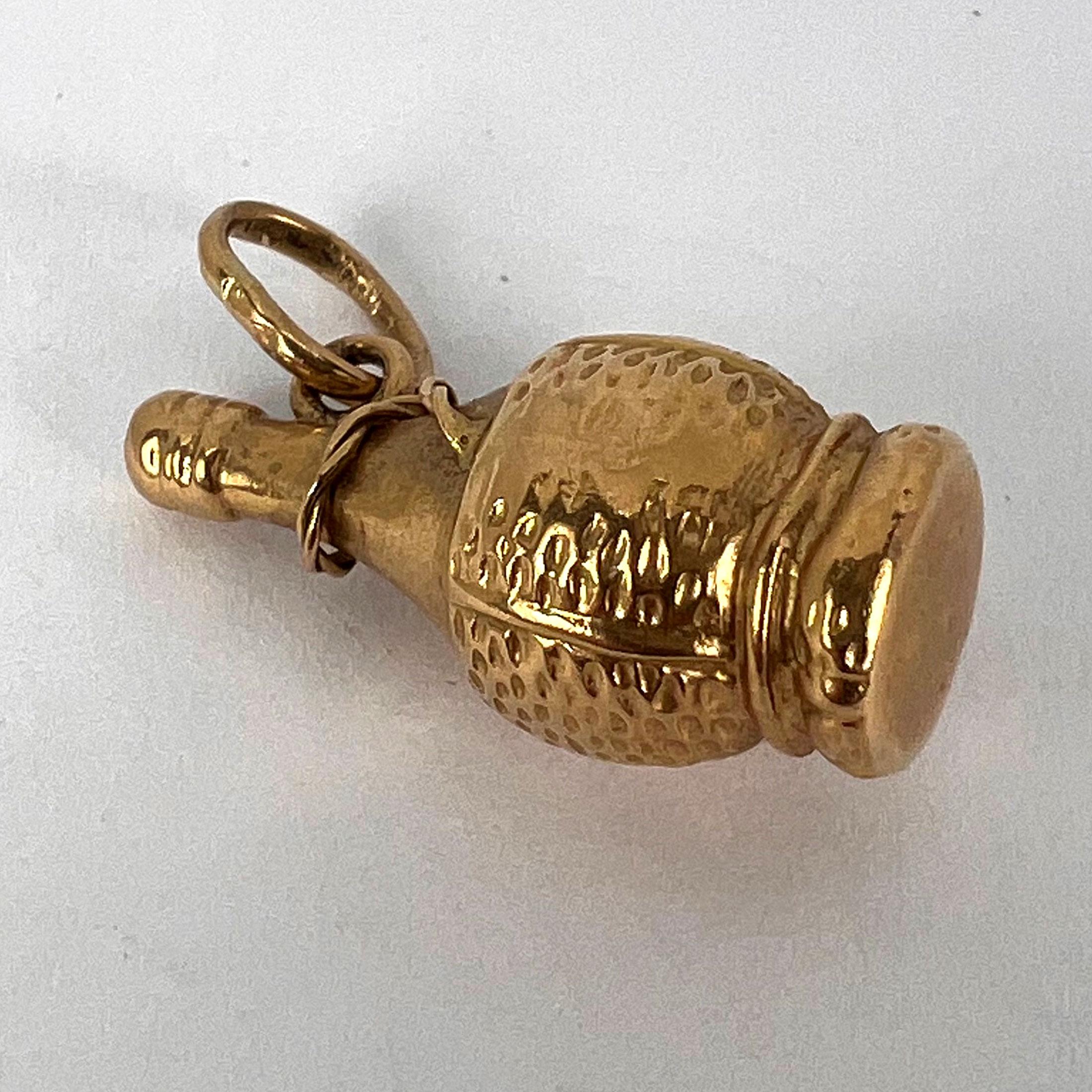 Italian Chianti Wine Bottle 18K Yellow Gold Charm Pendant For Sale 8