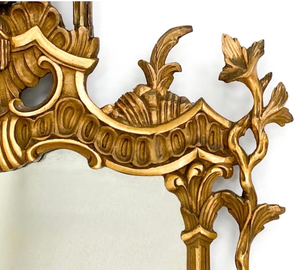 Italian Chinese Chippendale Style Carved Giltwood Mirror With Pagoda In Good Condition In Kennesaw, GA