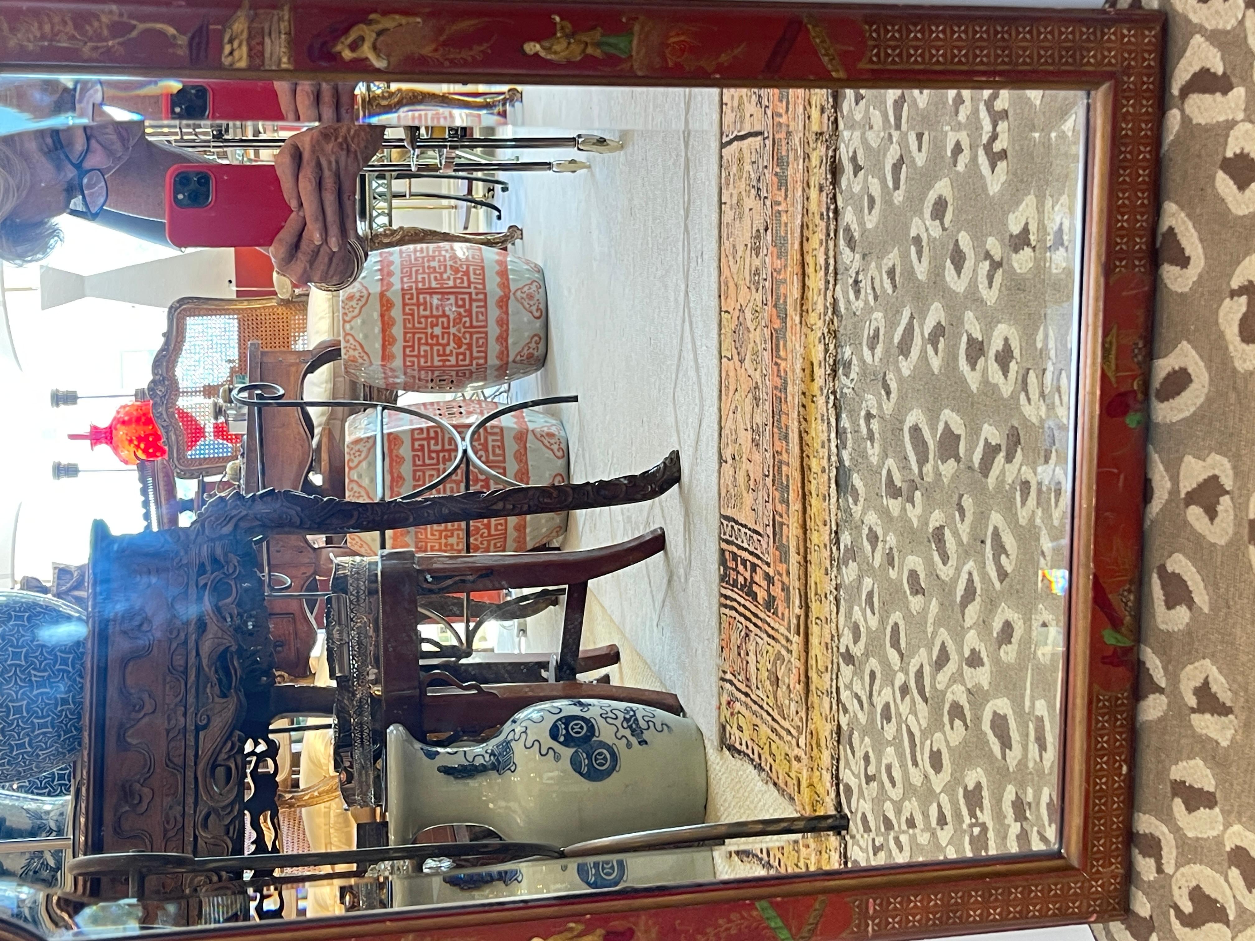 Hollywood Regency Miroir laqué rouge peint à la main, Chinoiserie italienne, années 1950 en vente