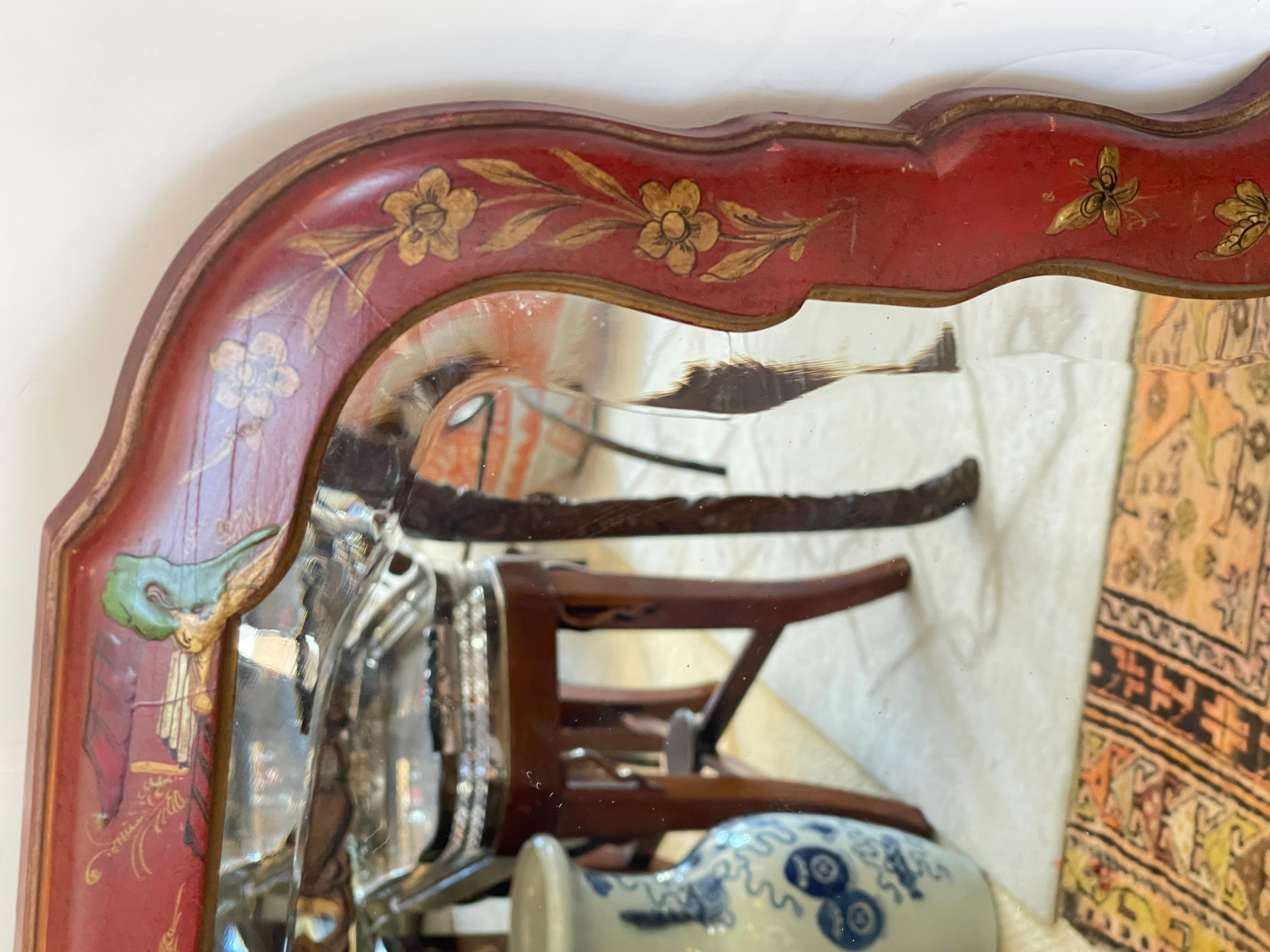 Peint à la main Miroir laqué rouge peint à la main, Chinoiserie italienne, années 1950 en vente