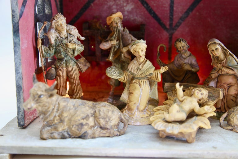Italian Christmas Nativity Scene with 10 Traditional Figures and Wooden ...