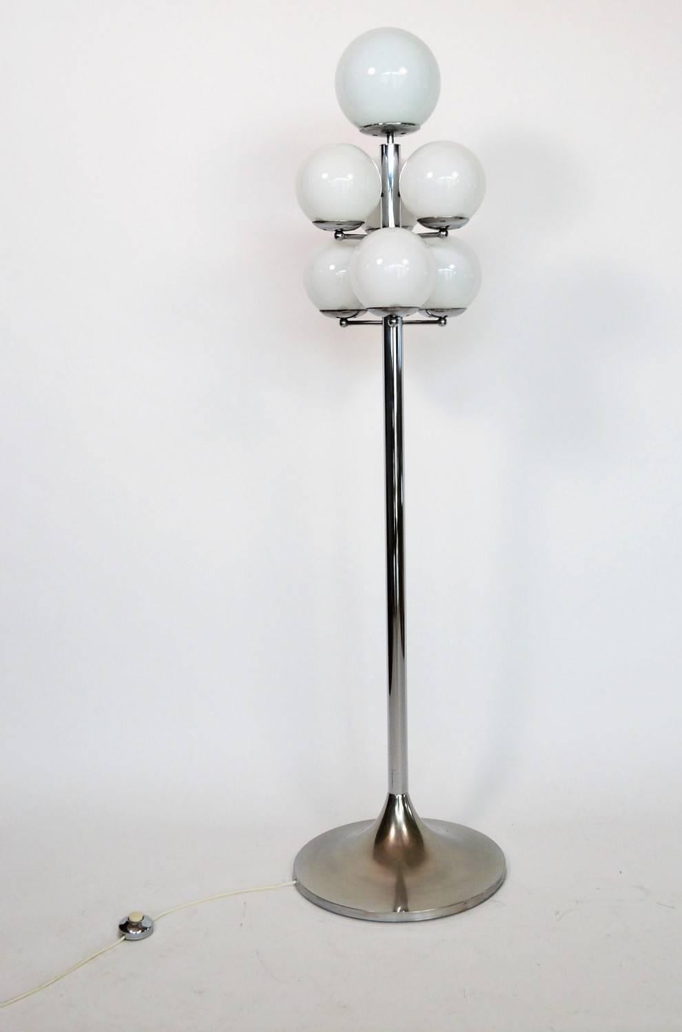 Italian Chrome and Glass Globe Floor Lamp, 1970s 6