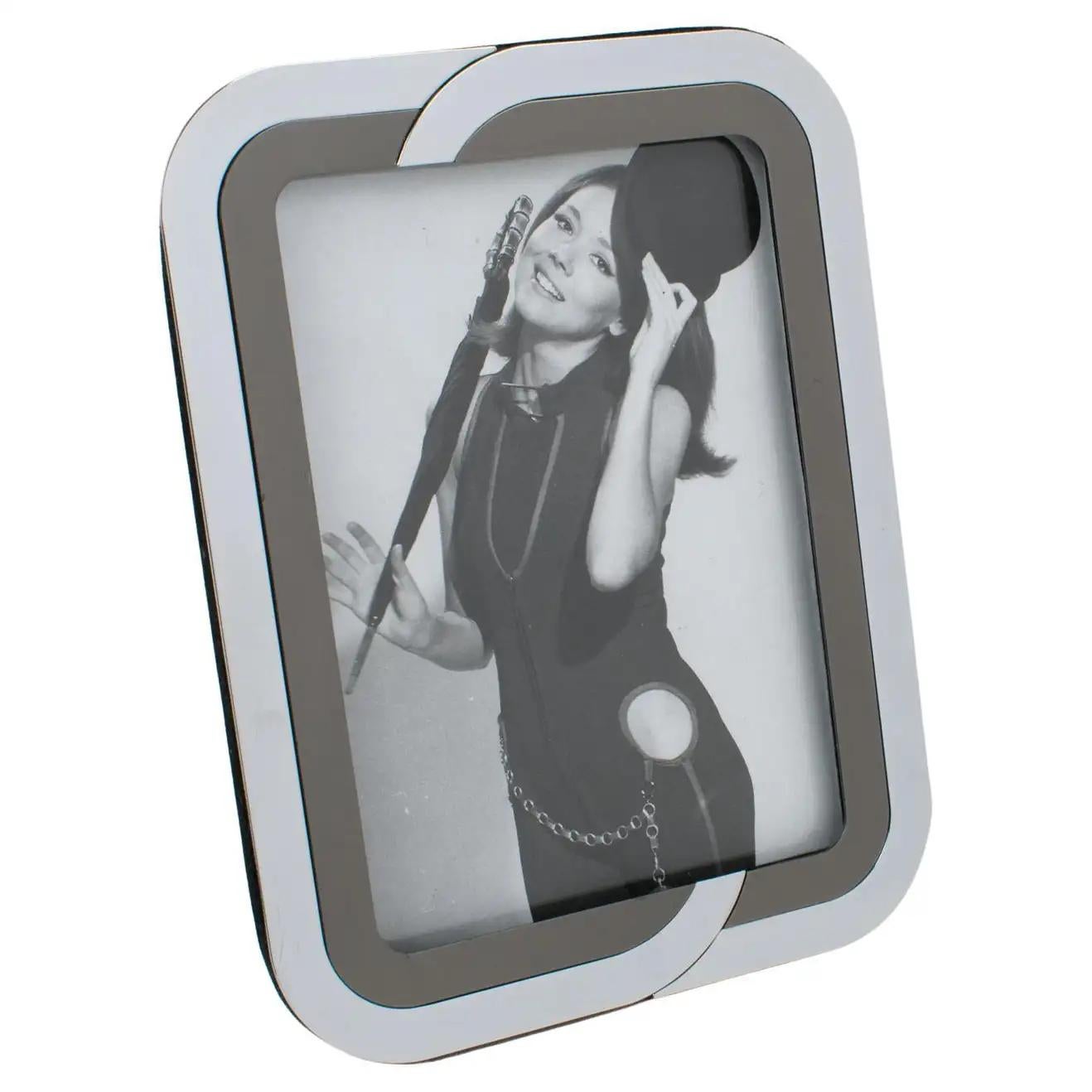 Italian Chrome and Gunmetal Picture Frame with Kinetic Design, 1970s For Sale 2