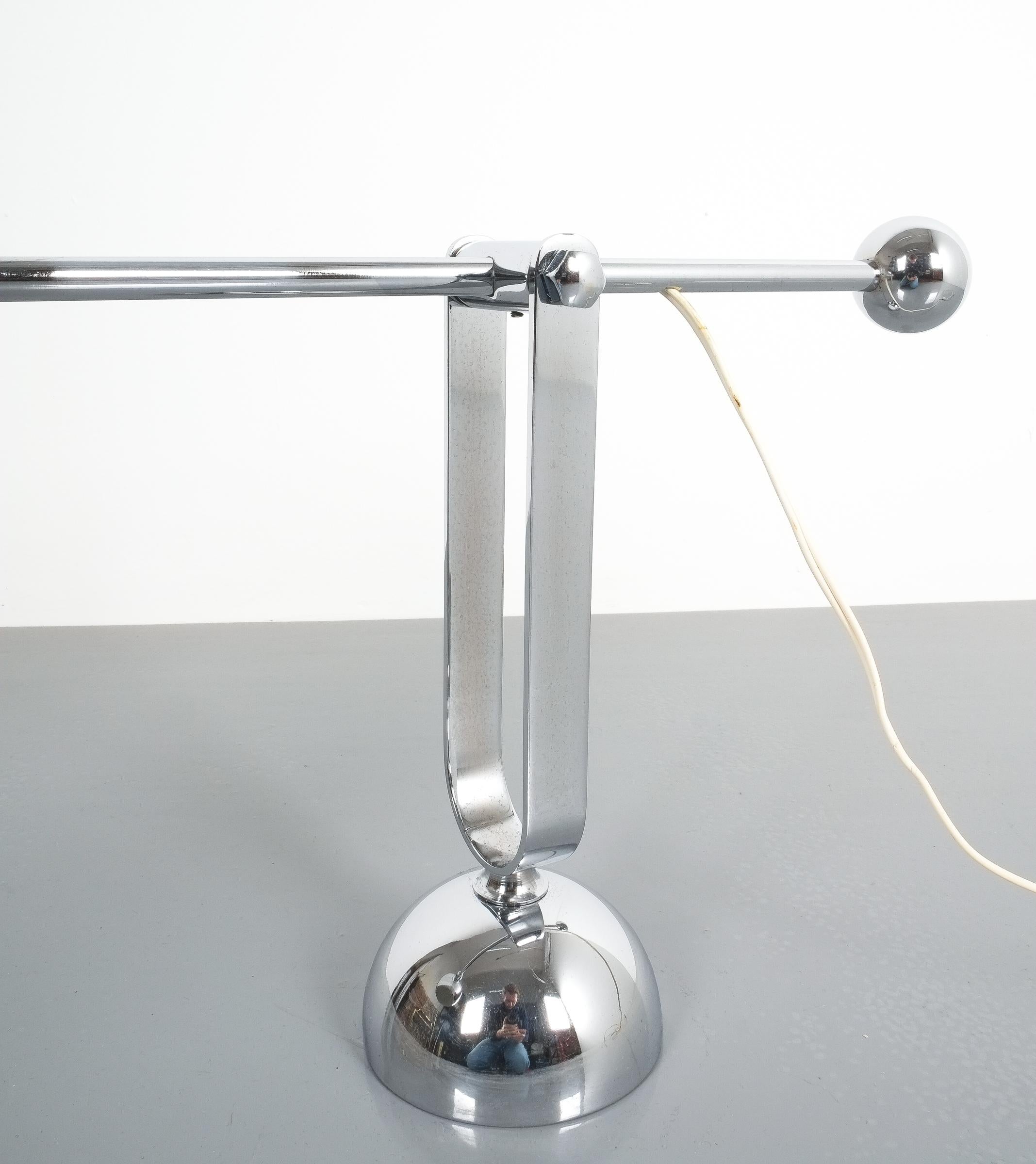 Italian Chrome Counterweight Table Lamp by Sergio Asti 4