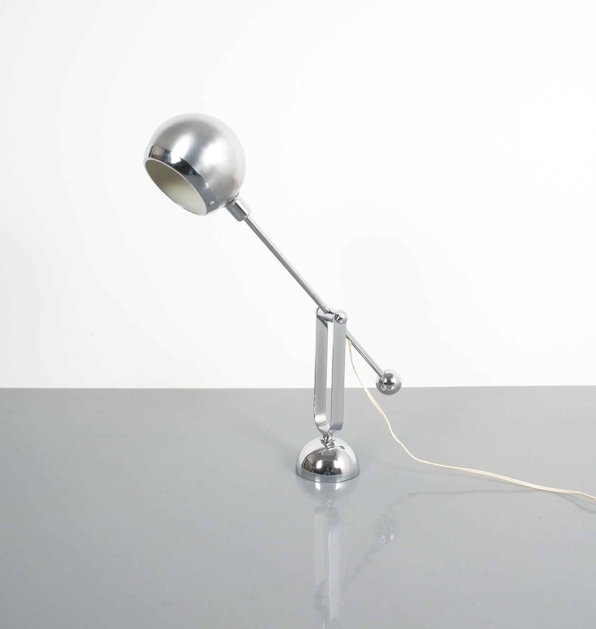 Late 20th Century Italian Chrome Counterweight Table Lamp by Sergio Asti