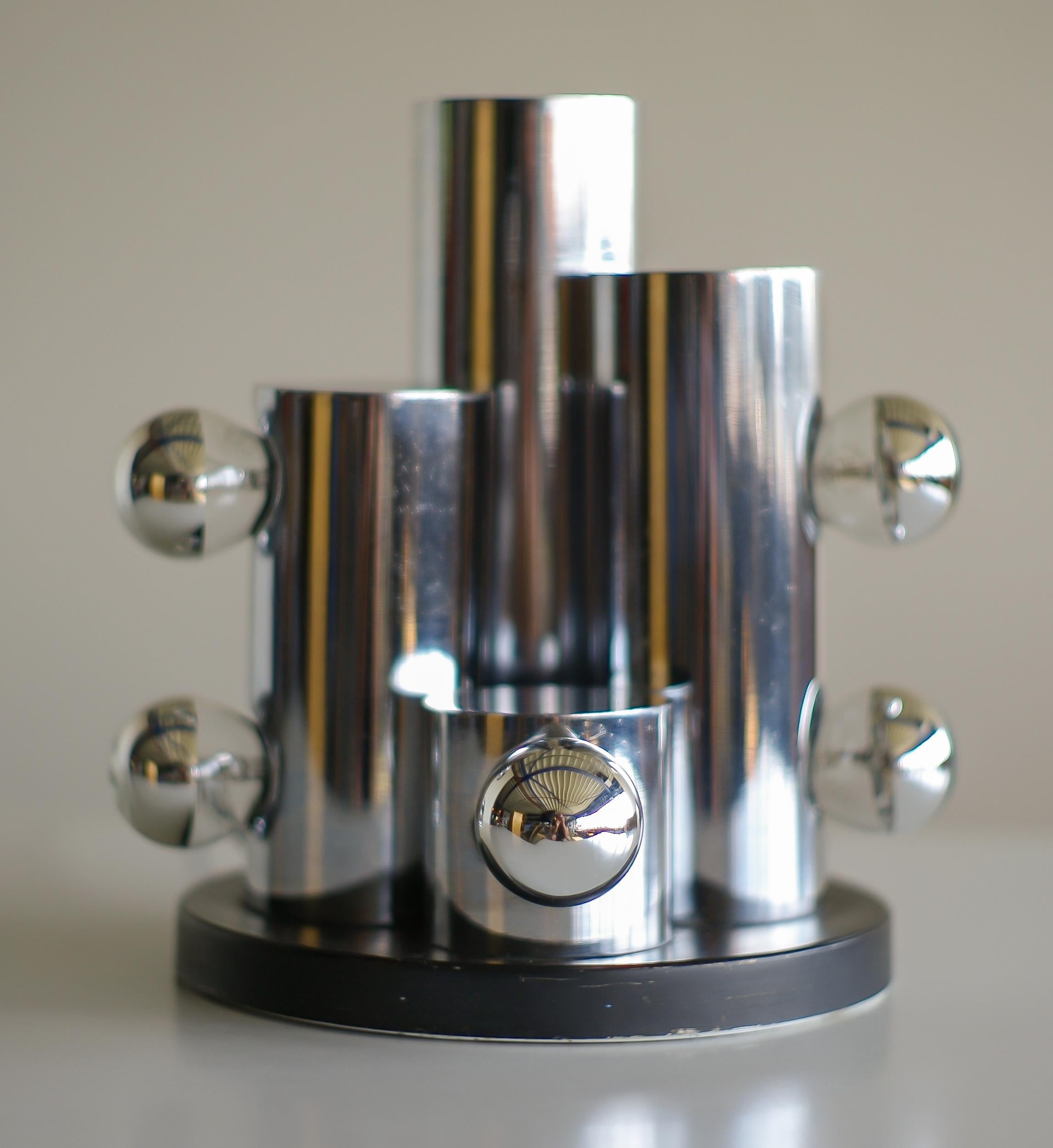 Italian Chrome Cylinders Table Lamp, 1965 For Sale 3