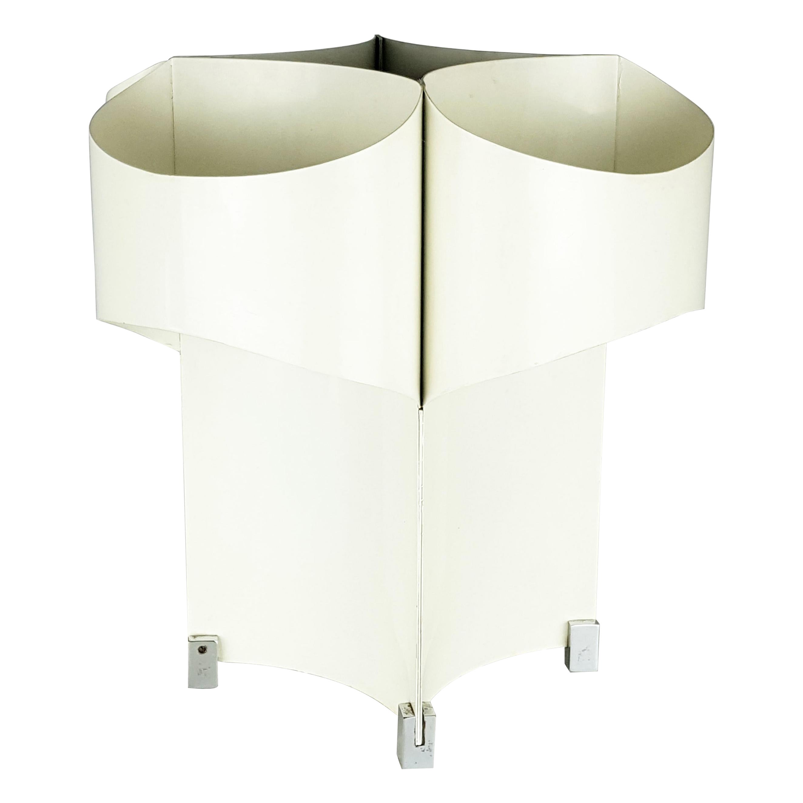 Italian Chrome-Plated and White Painted Metal 4-Lights 1960s Table Lamp