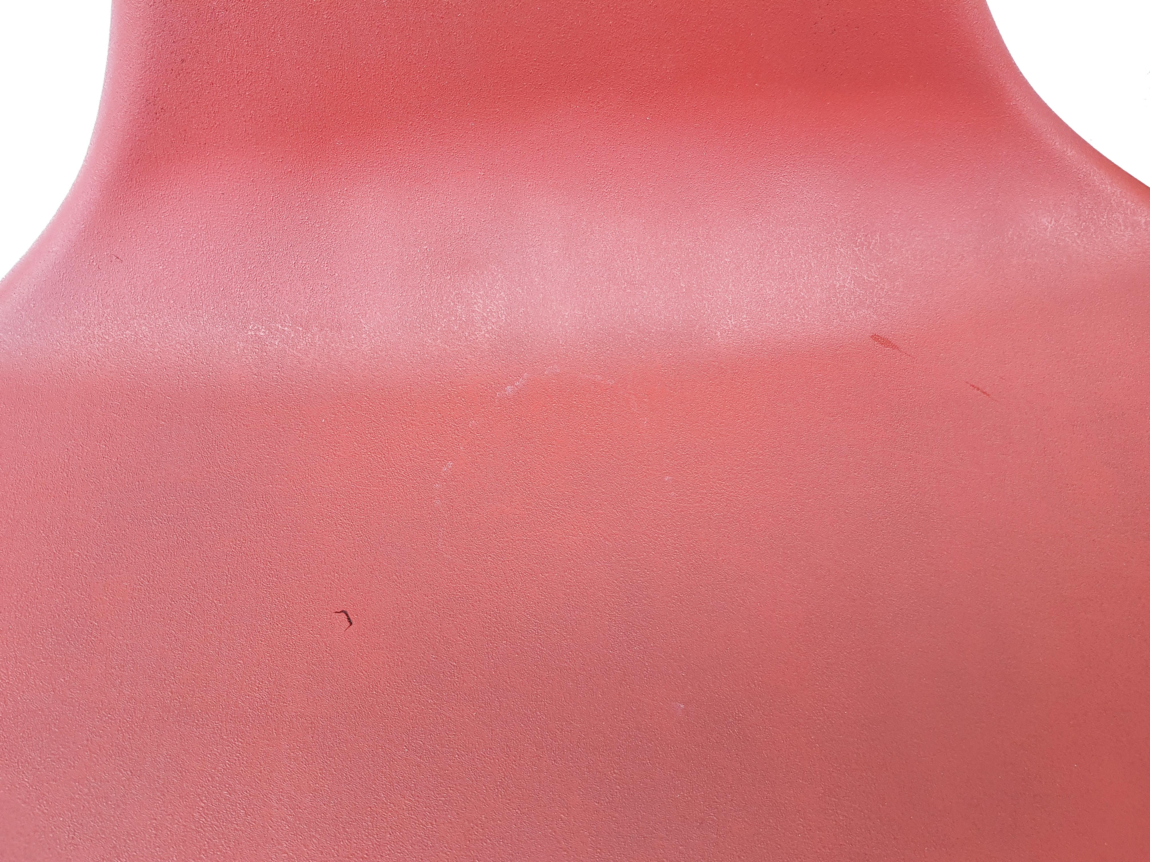 Sedie da pranzo italiane in metallo cromato e poliuretano rosso, anni '90, set da 5 in vendita 10