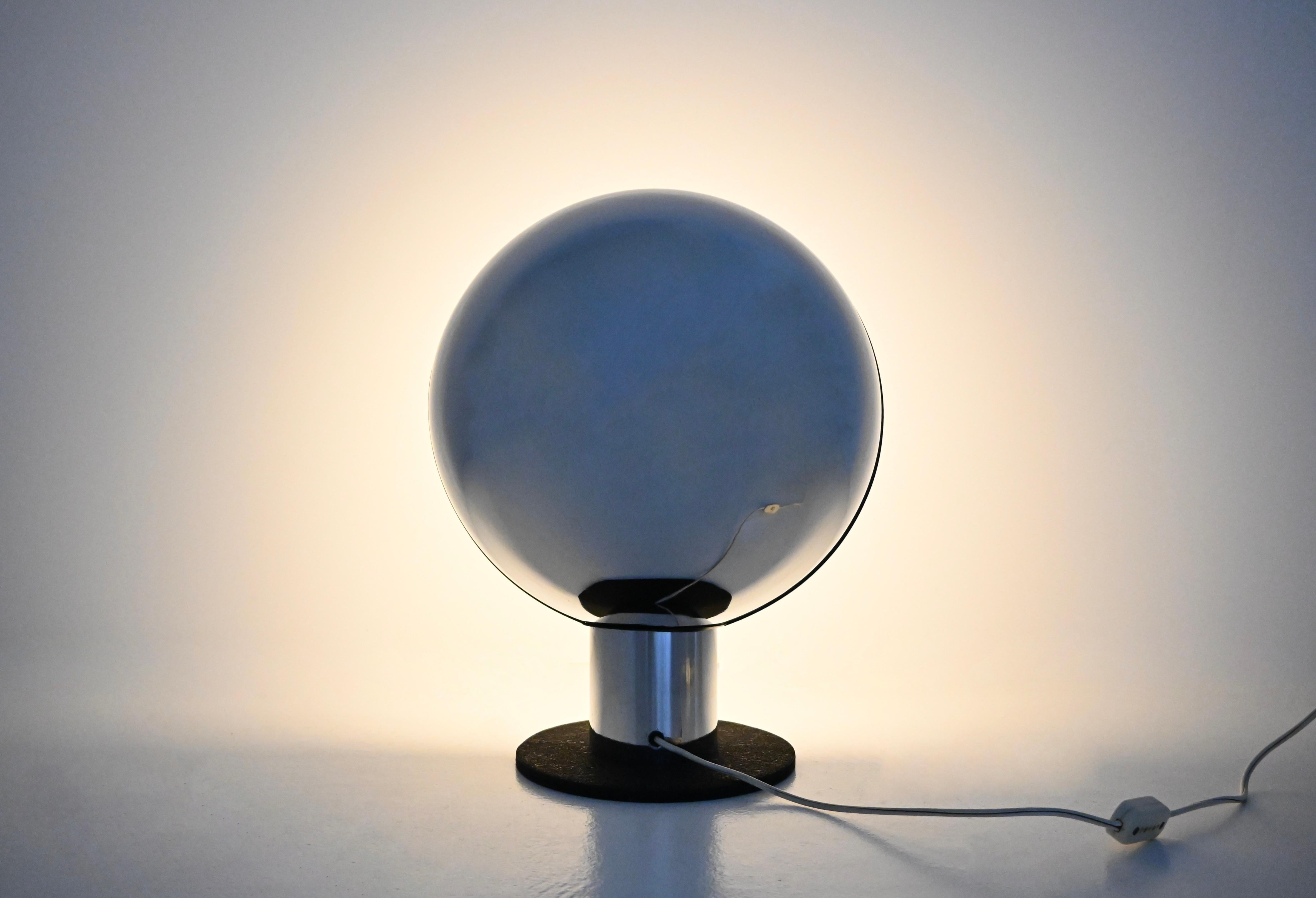 Lampada da tavolo italiana cromata, anni '60 2