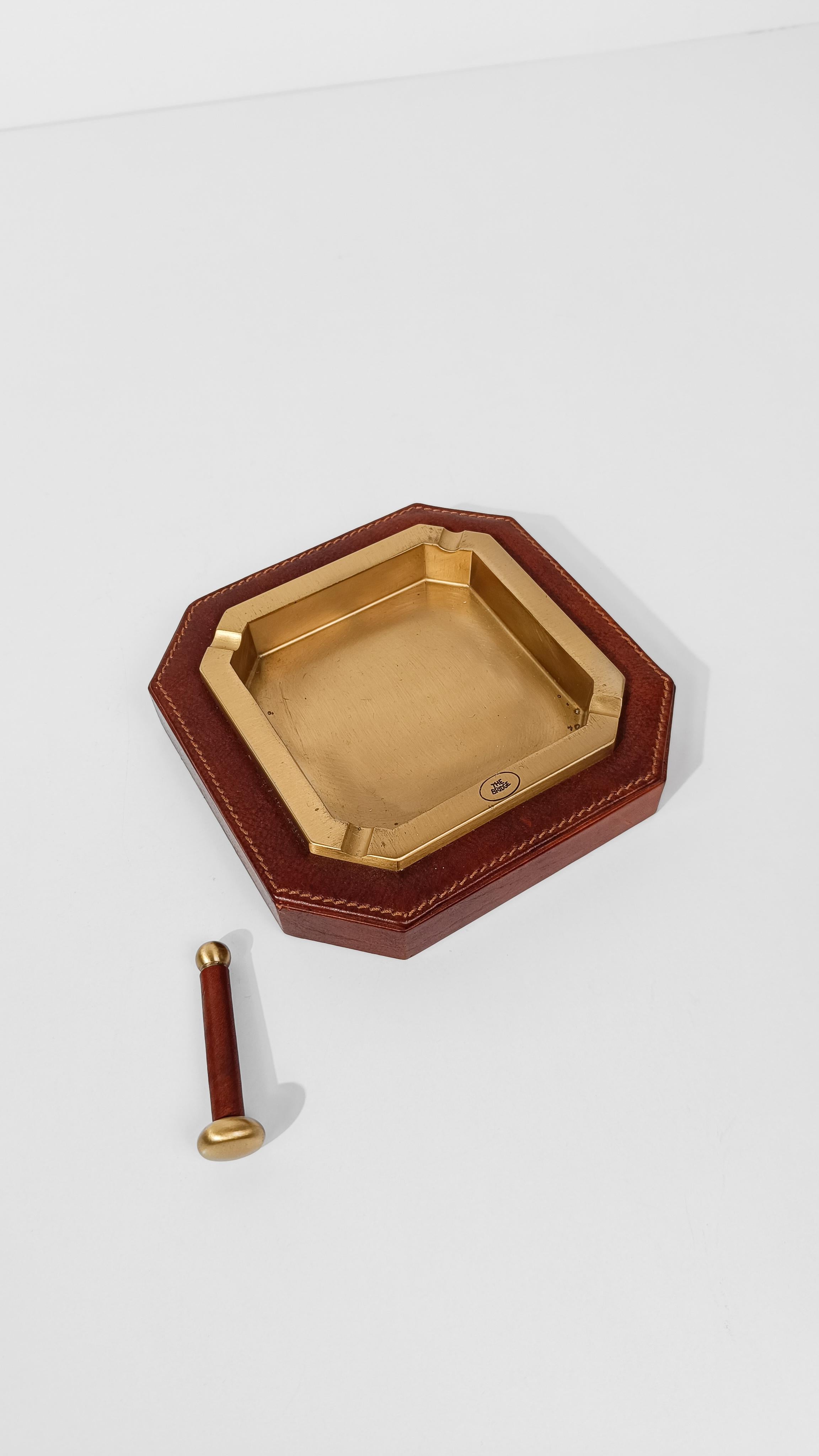 Italian Cigar Ashtray made in Brass And Cognac Leather By The Bridge For Sale 14