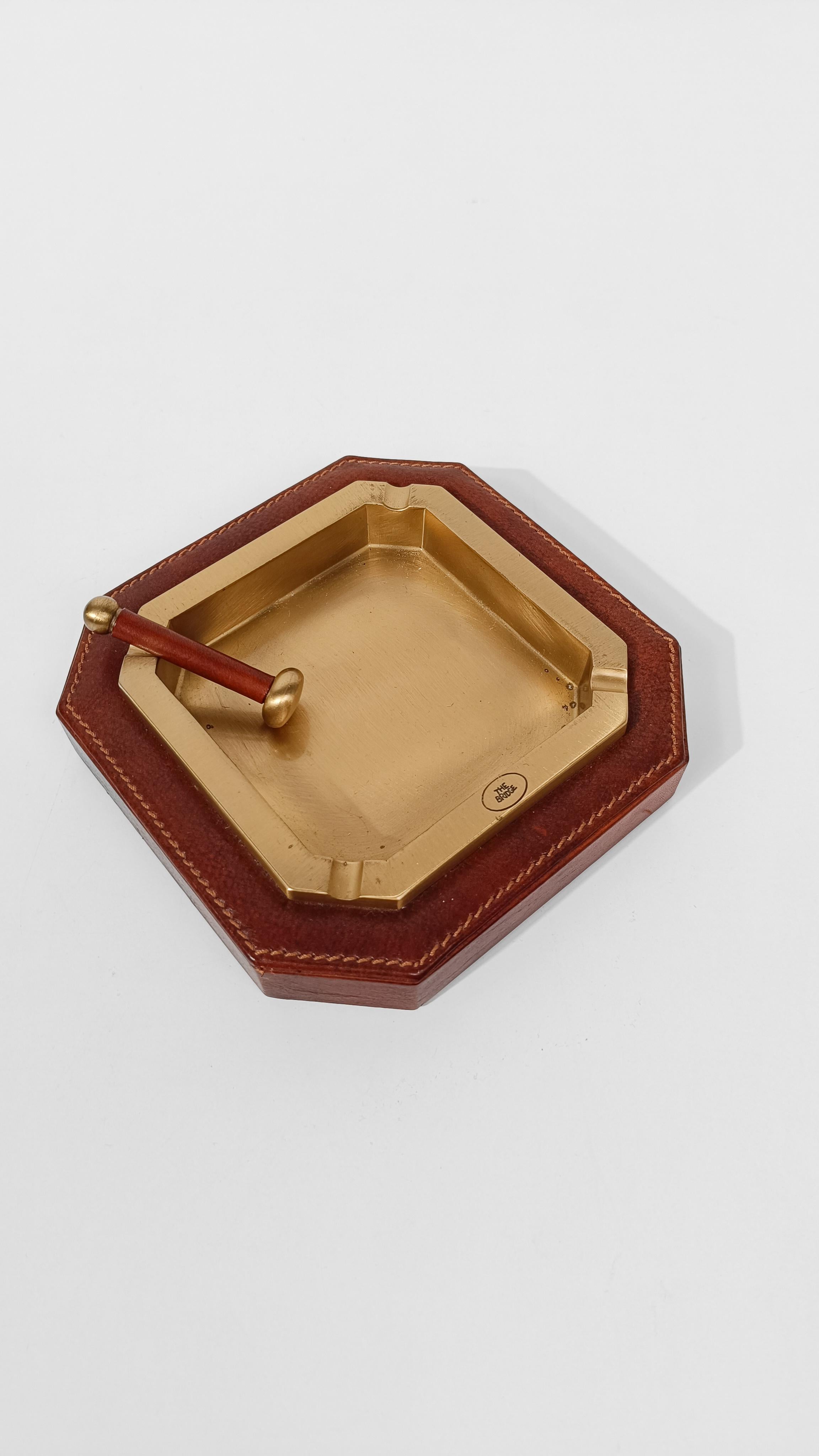 Italian Cigar Ashtray made in Brass And Cognac Leather By The Bridge For Sale 5