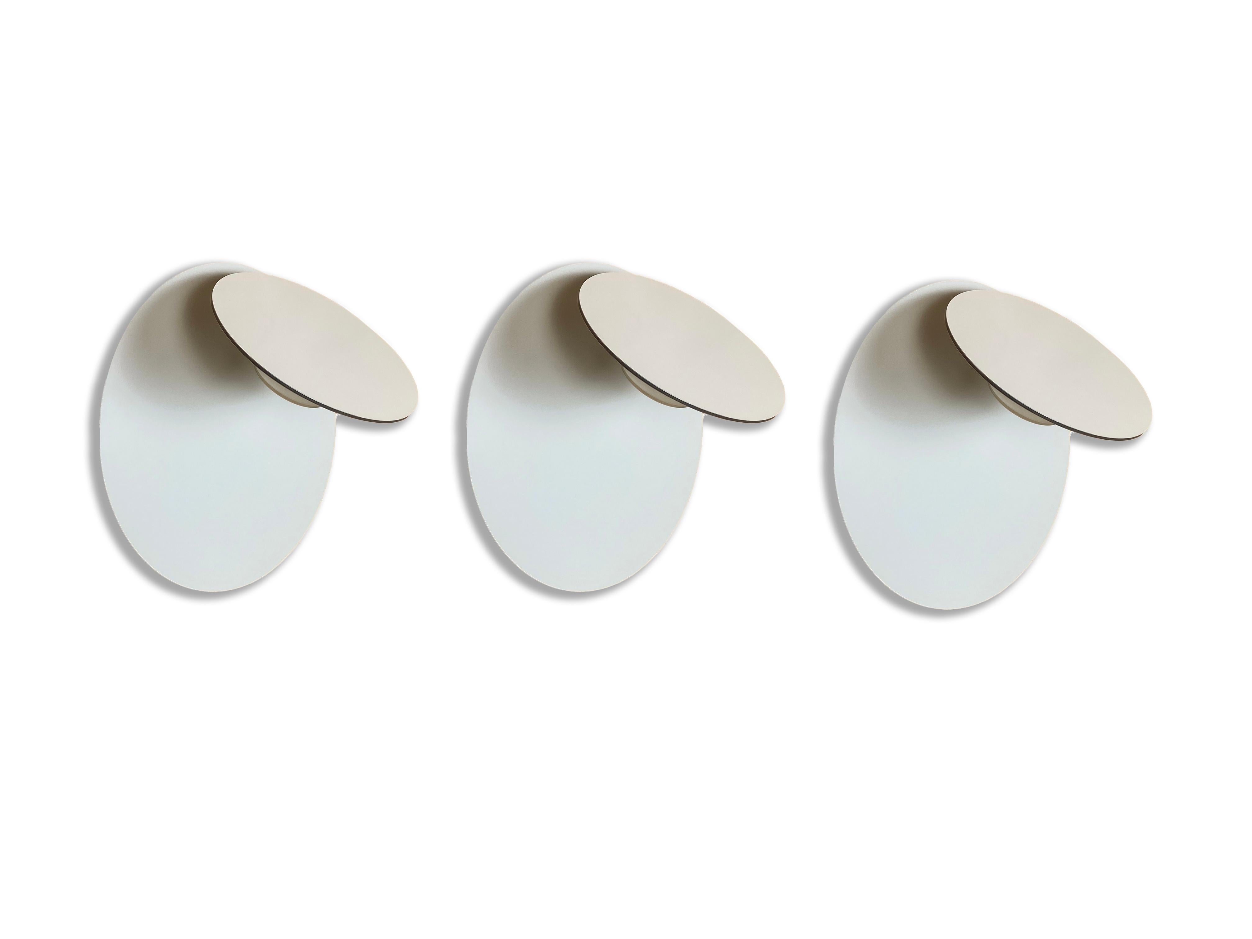 Italienische Circle Scone Wandleuchten von Rosario Hurtado und Roberto Feo, Modell Guau (Postmoderne) im Angebot