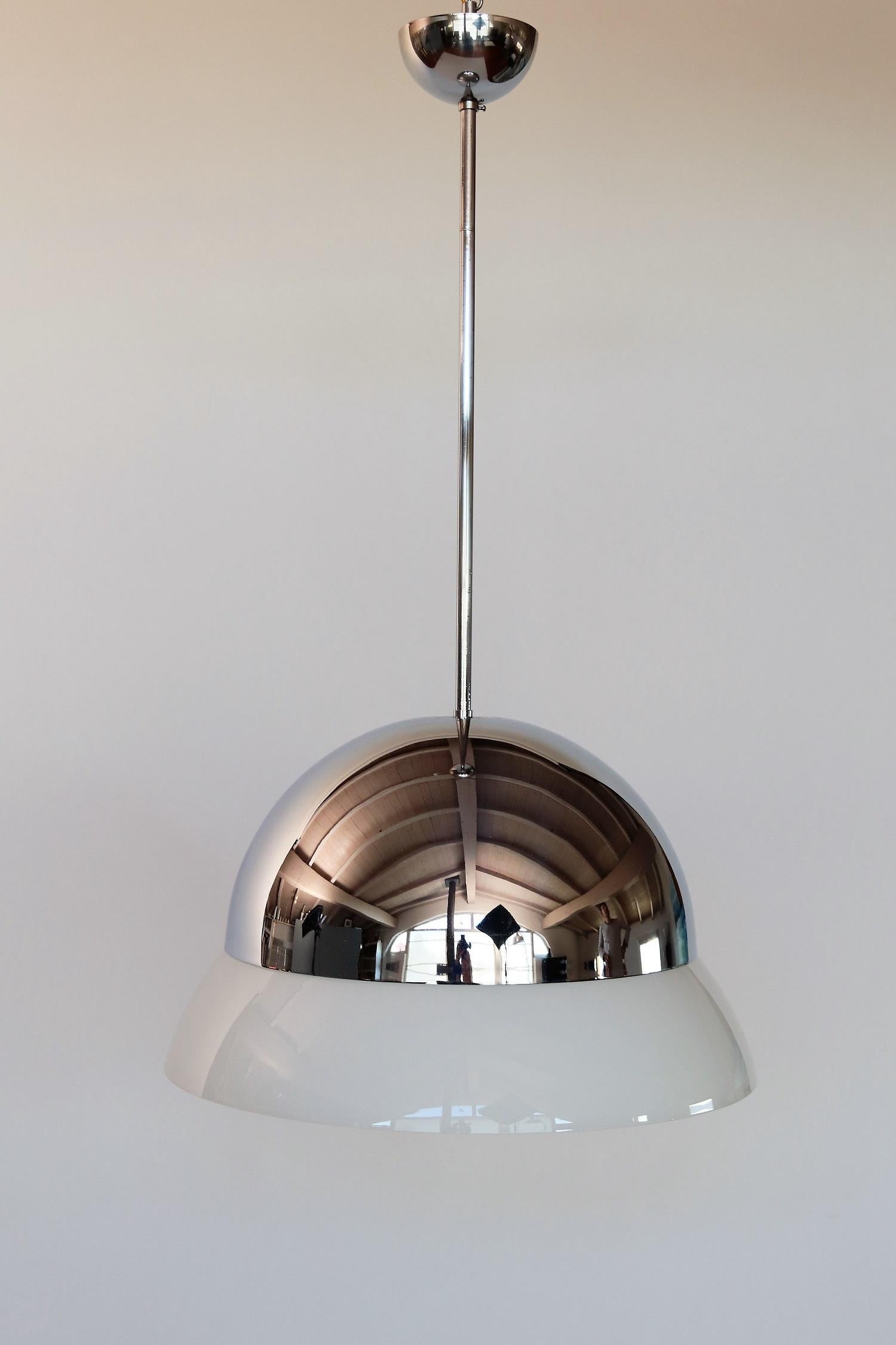 Italian Glass and Chrome Pendant Lamp CIRENE by Vico Magistretti for Artemide For Sale 2