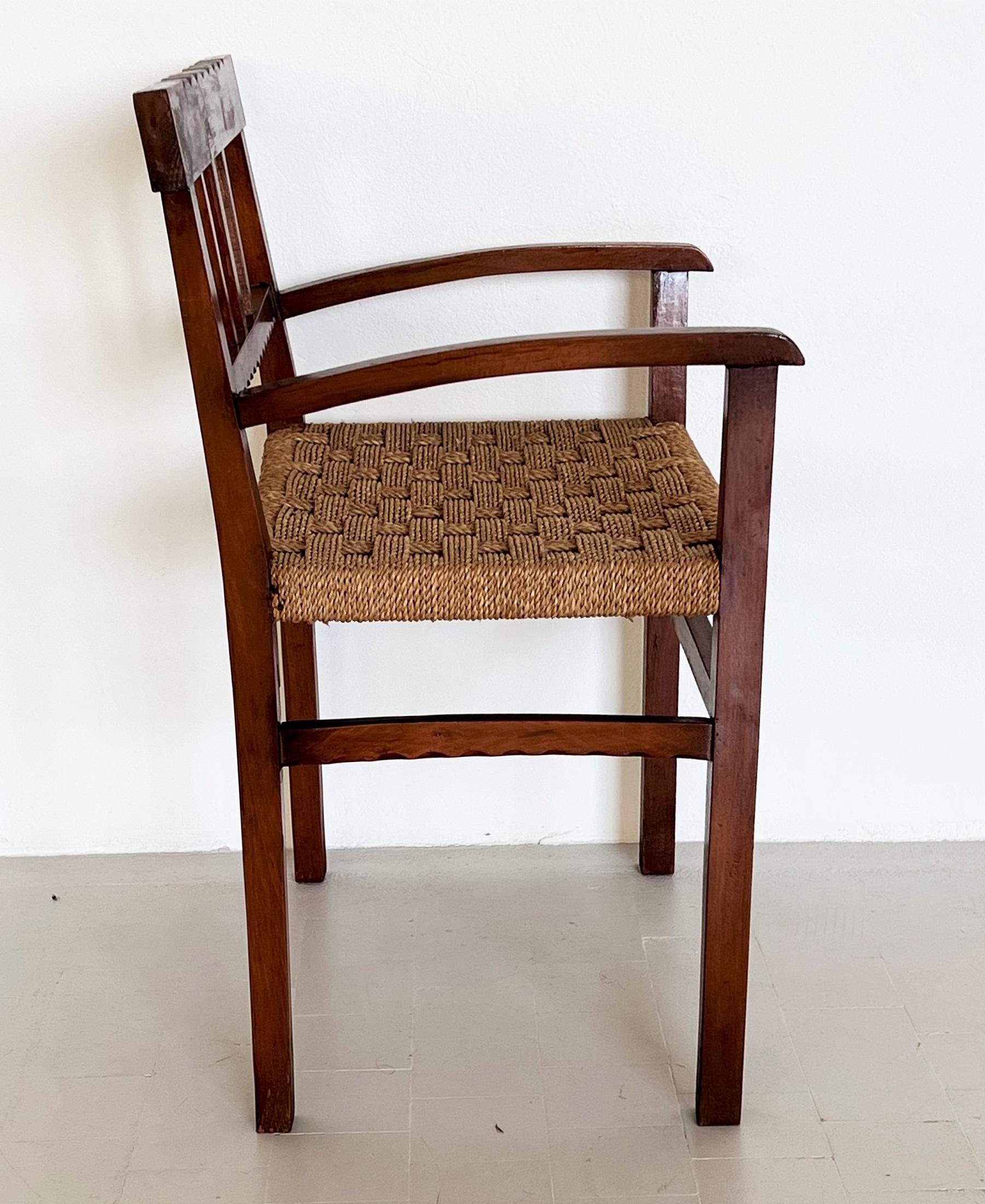 Mid-Century Modern Italian Classic Large Beechwood Chair with Hand-Crafted Rope Seat, 1980s For Sale