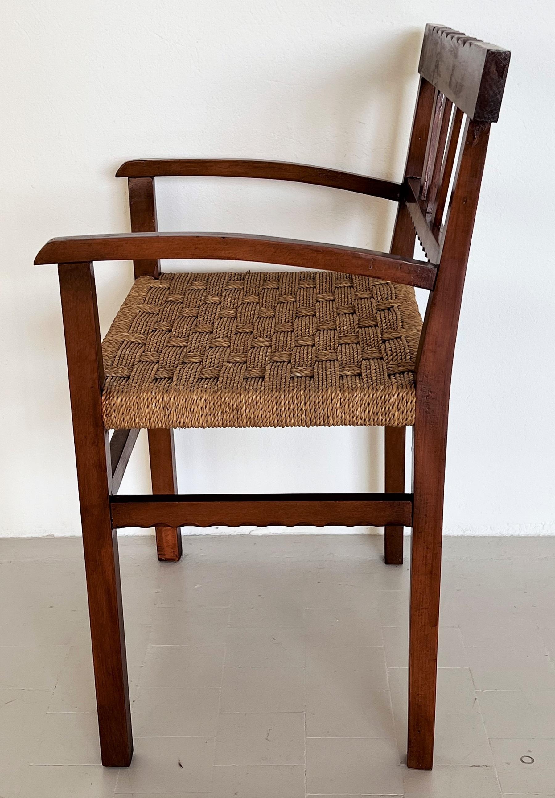 Late 20th Century Italian Classic Large Beechwood Chair with Hand-Crafted Rope Seat, 1980s For Sale