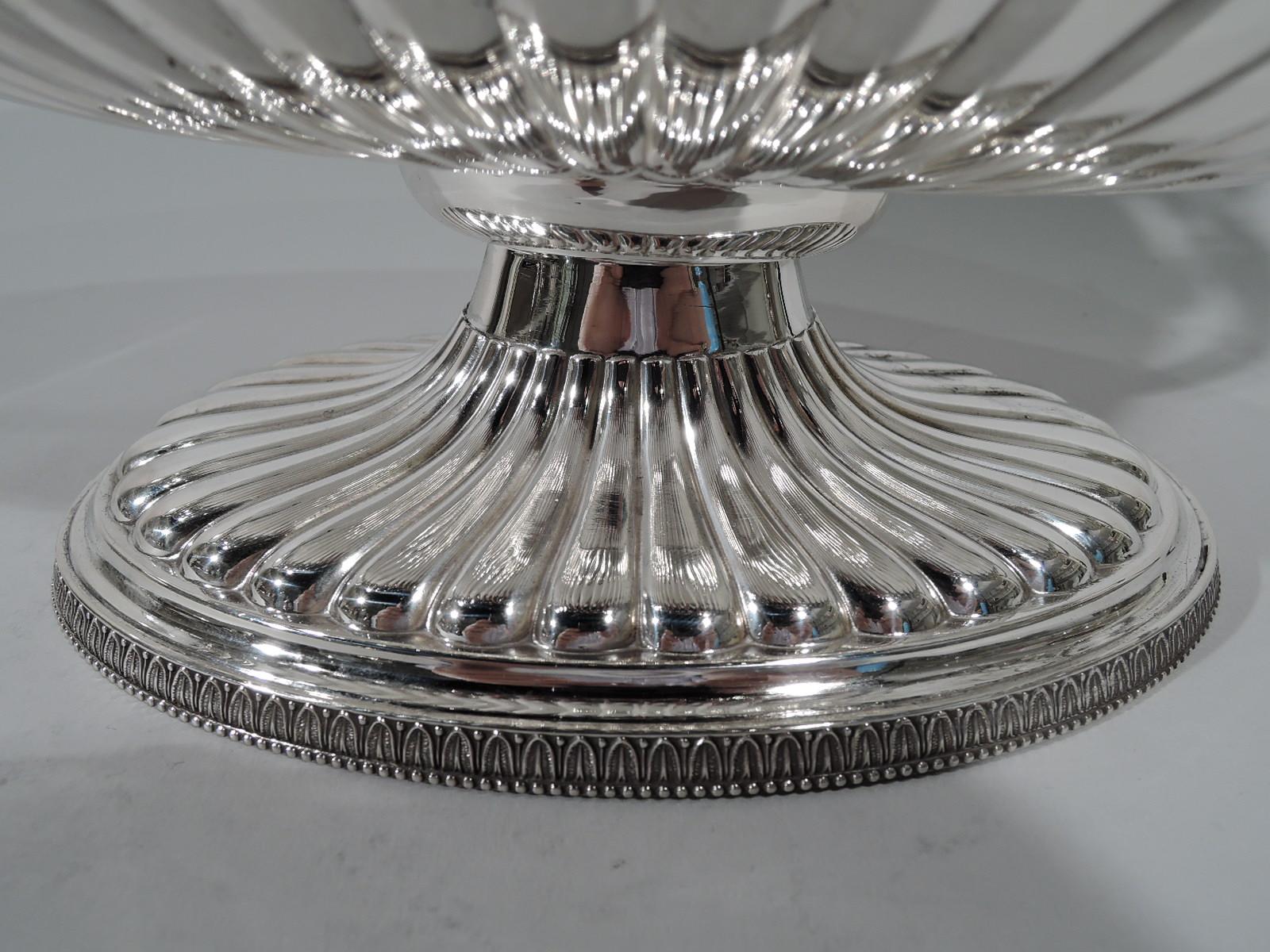 20th Century Italian Classical Empire Silver Footed Centerpiece Swan Bowl