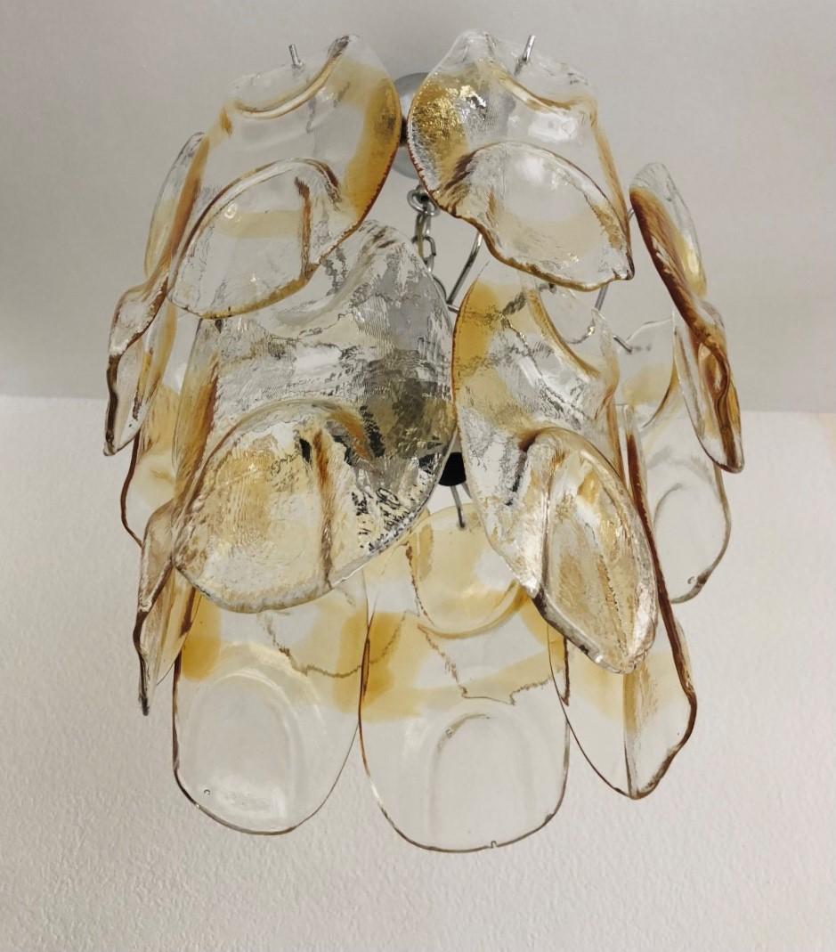 Italienischer Kronleuchter aus klarem, bernsteinfarbenem Murano-Glas aus der Mitte des Jahrhunderts von AVMazzega, 1960er Jahre (Mitte des 20. Jahrhunderts) im Angebot