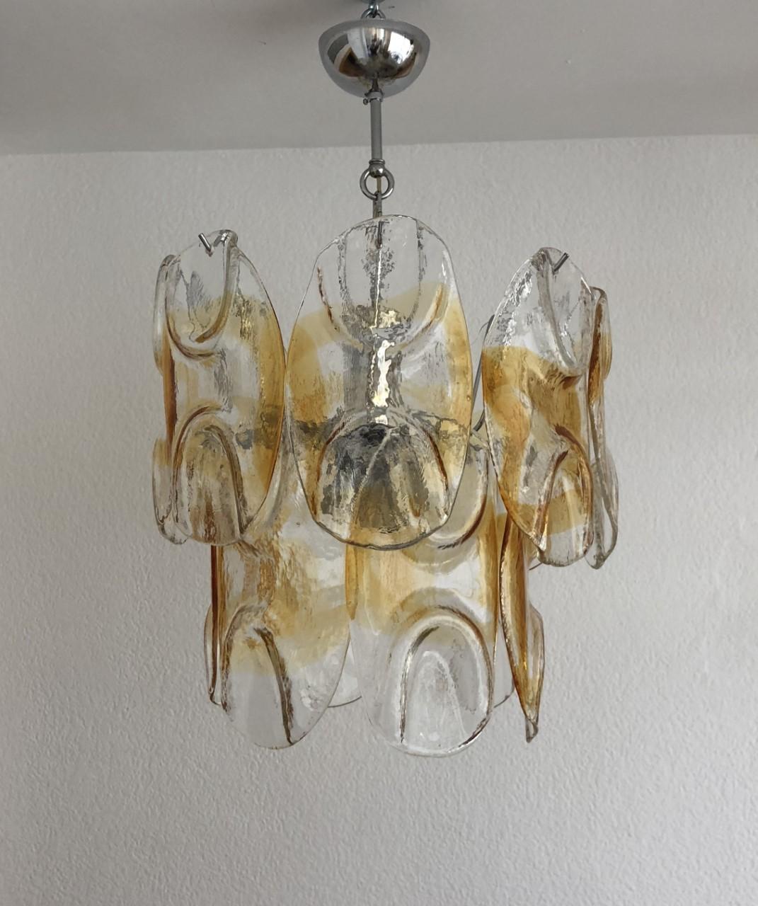 Italienischer Kronleuchter aus klarem, bernsteinfarbenem Murano-Glas aus der Mitte des Jahrhunderts von AVMazzega, 1960er Jahre im Angebot 3