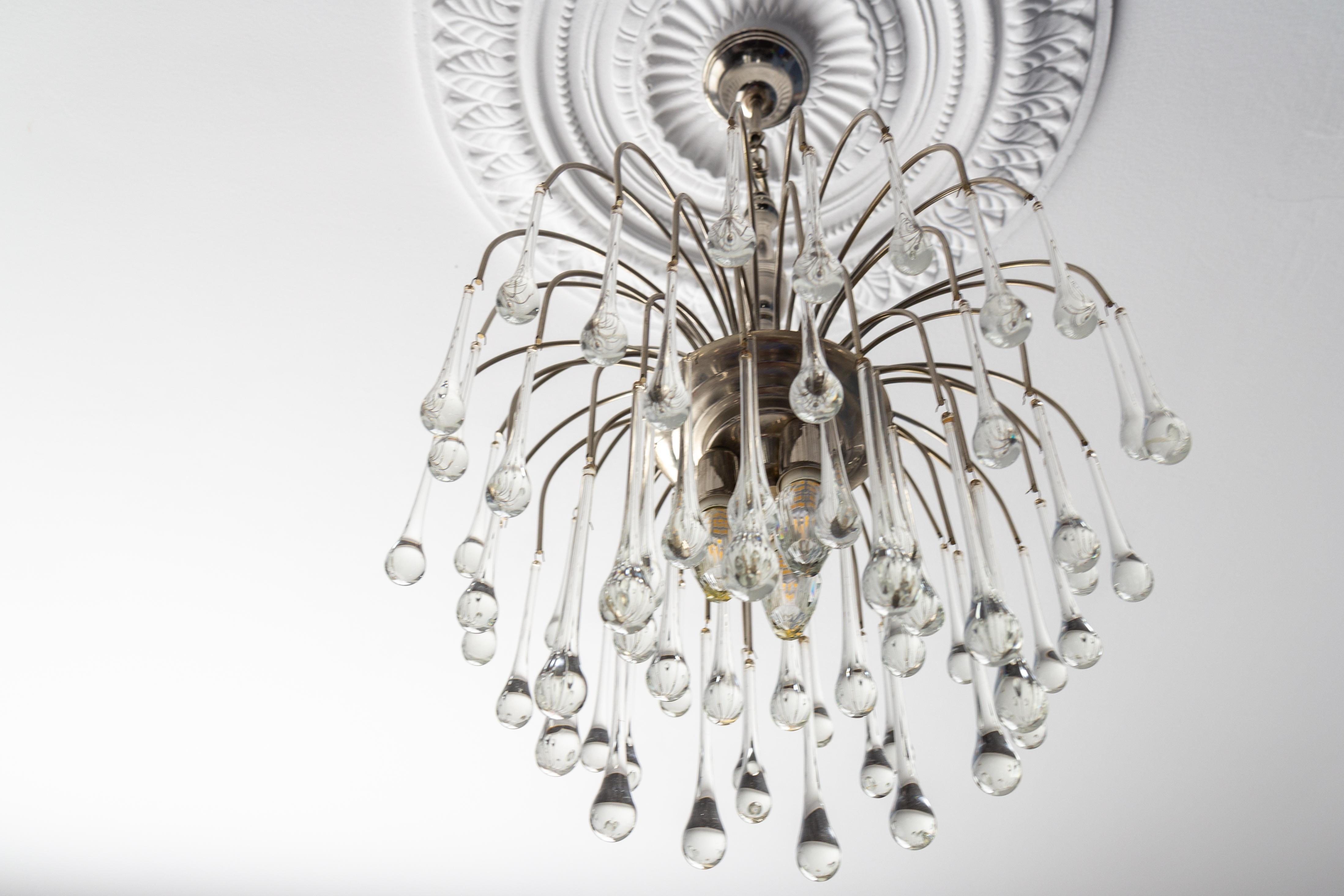 Italian Clear Murano Glass and Chromed Brass Three-Light  Waterfall Chandelier For Sale 2