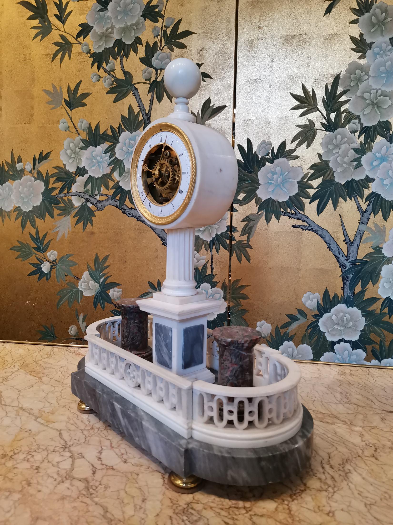 Italian Clock 19th Century Worship of Valadier For Sale 3