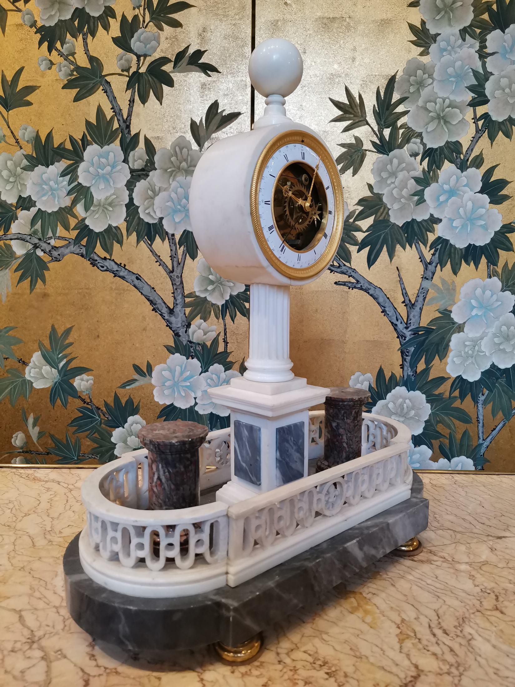 Italian Clock 19th Century Worship of Valadier For Sale 1