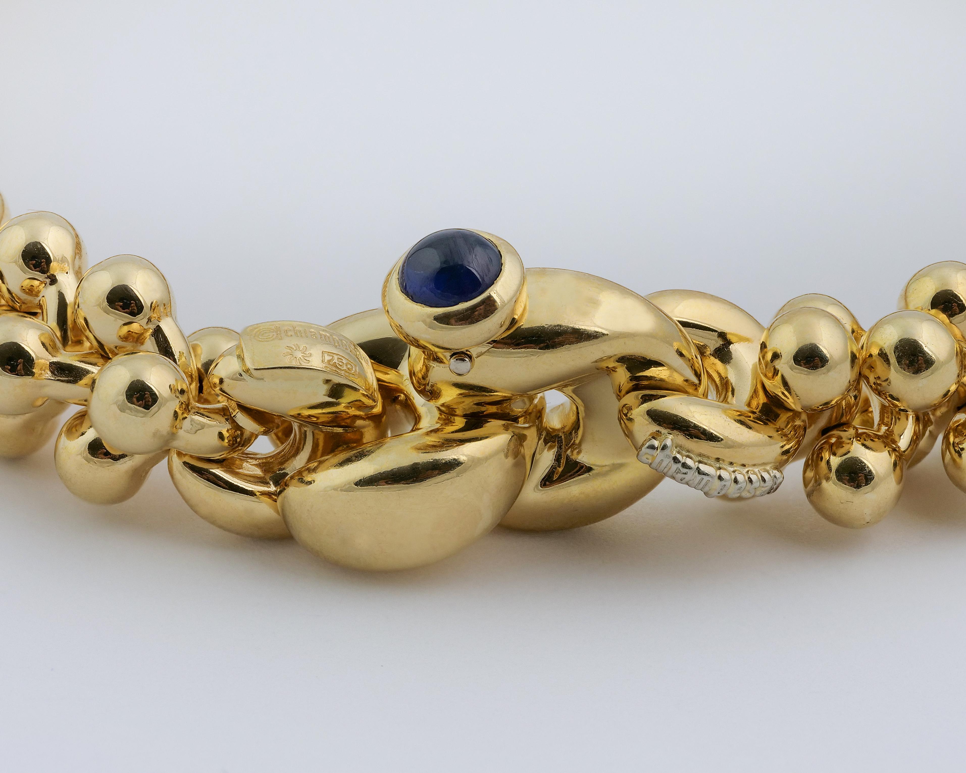 18 Karat Yellow Gold Set of Necklace, Bracelet & A Pair of Earrings  4