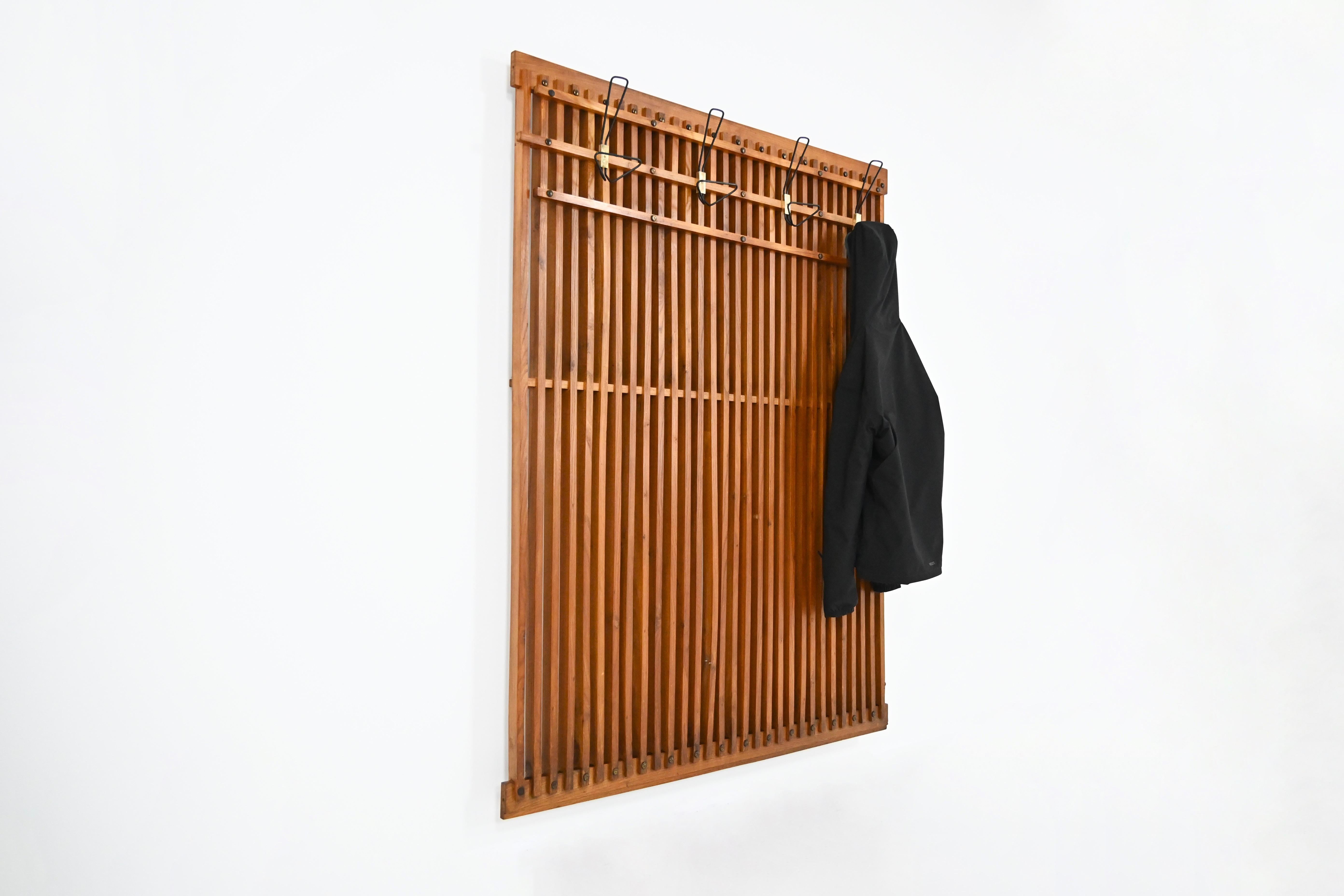 Italienischer Garderobenständer, 1960er Jahre (Messing) im Angebot