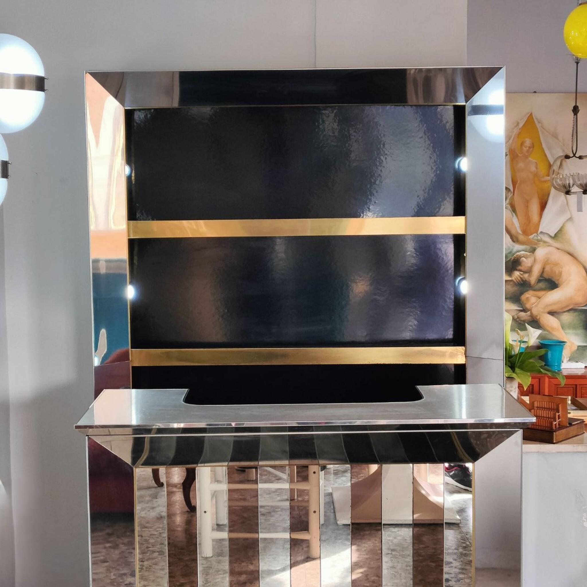 Italian Cocktail Dry Bar Cabinet in the style of Willy Rizzo, 1970s In Good Condition In Nicolosi, IT