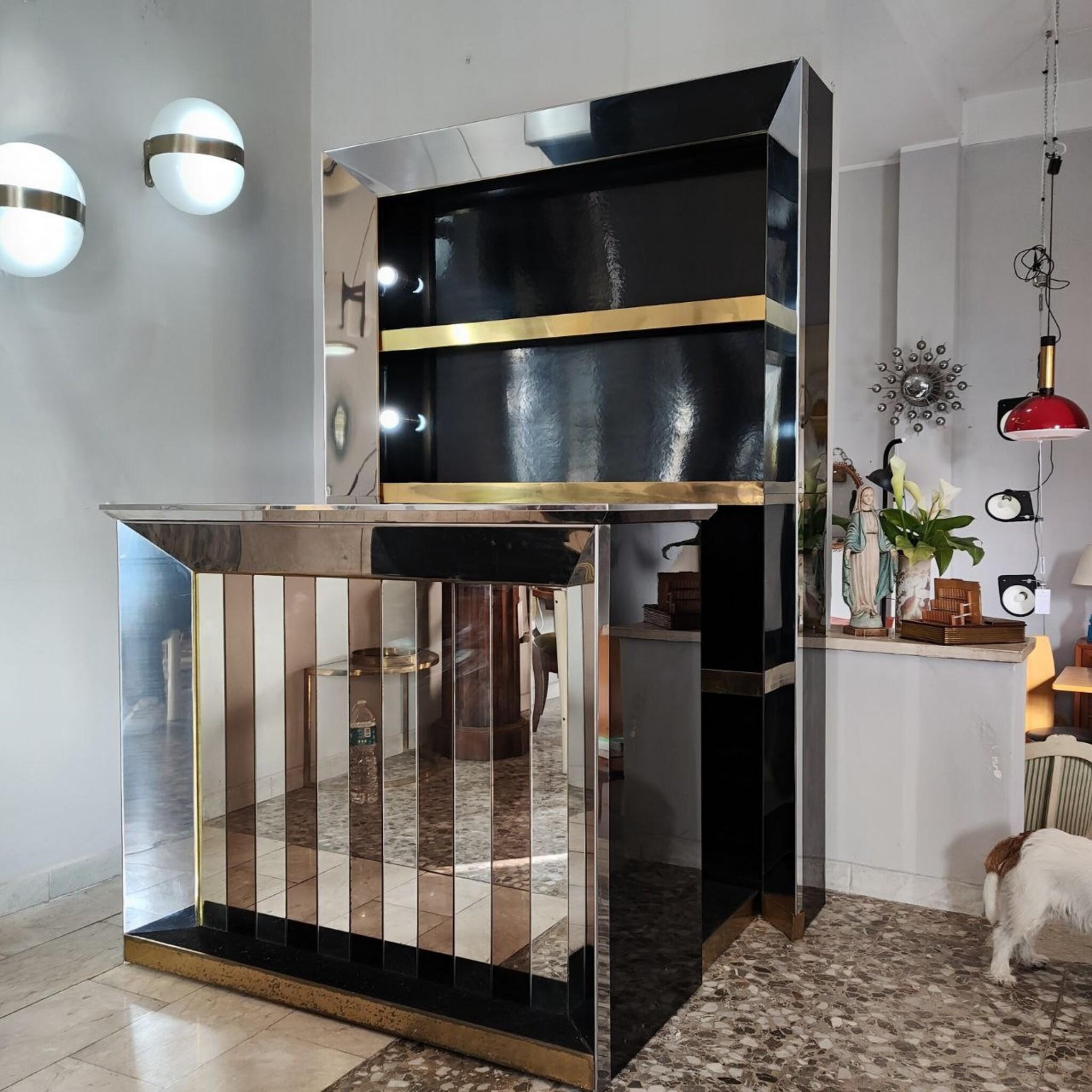 Italian Cocktail Dry Bar Cabinet in the style of Willy Rizzo, 1970s 2
