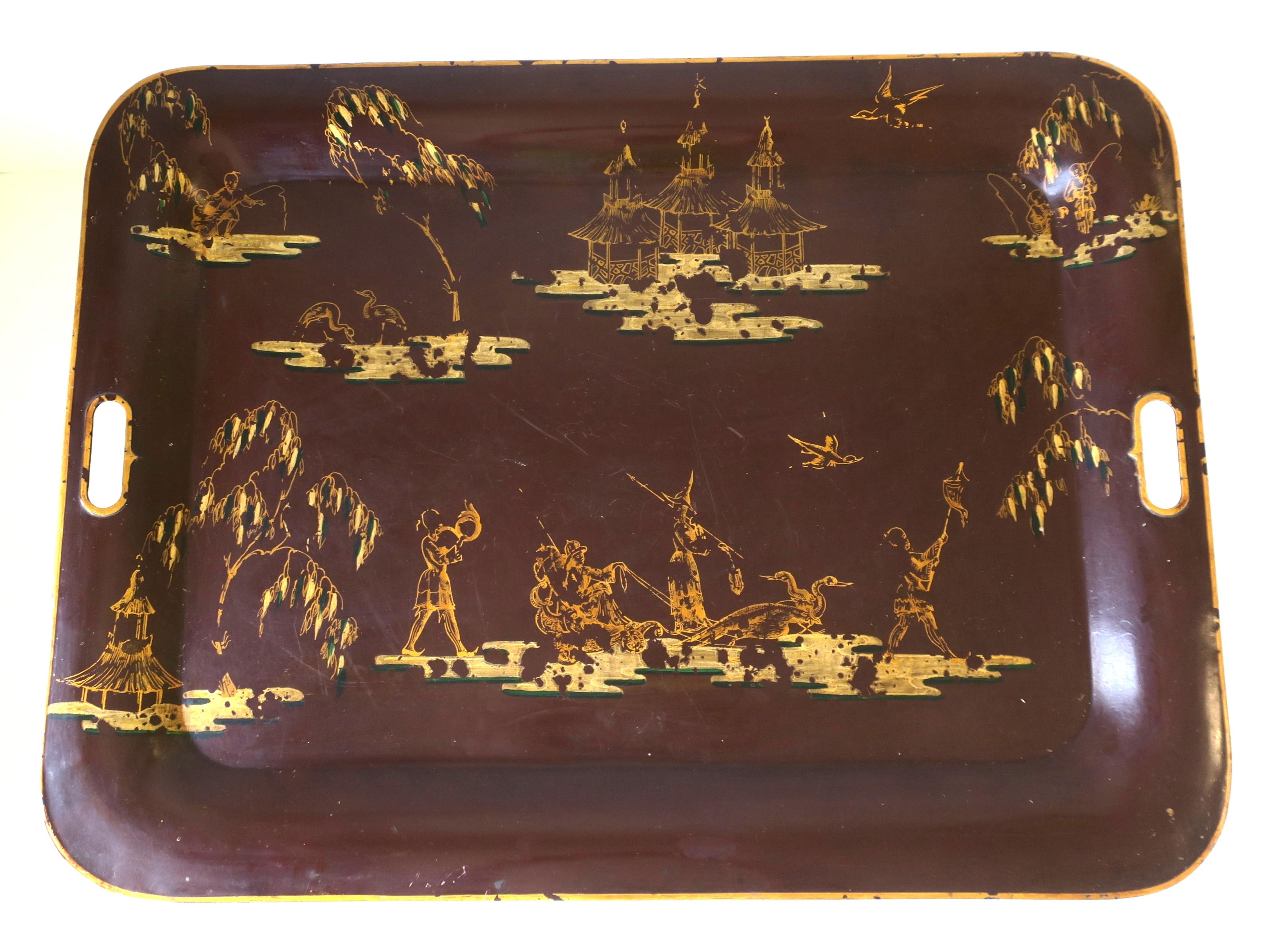 Italian Cocktail Tray Table with Chinoiserie Design  For Sale 6