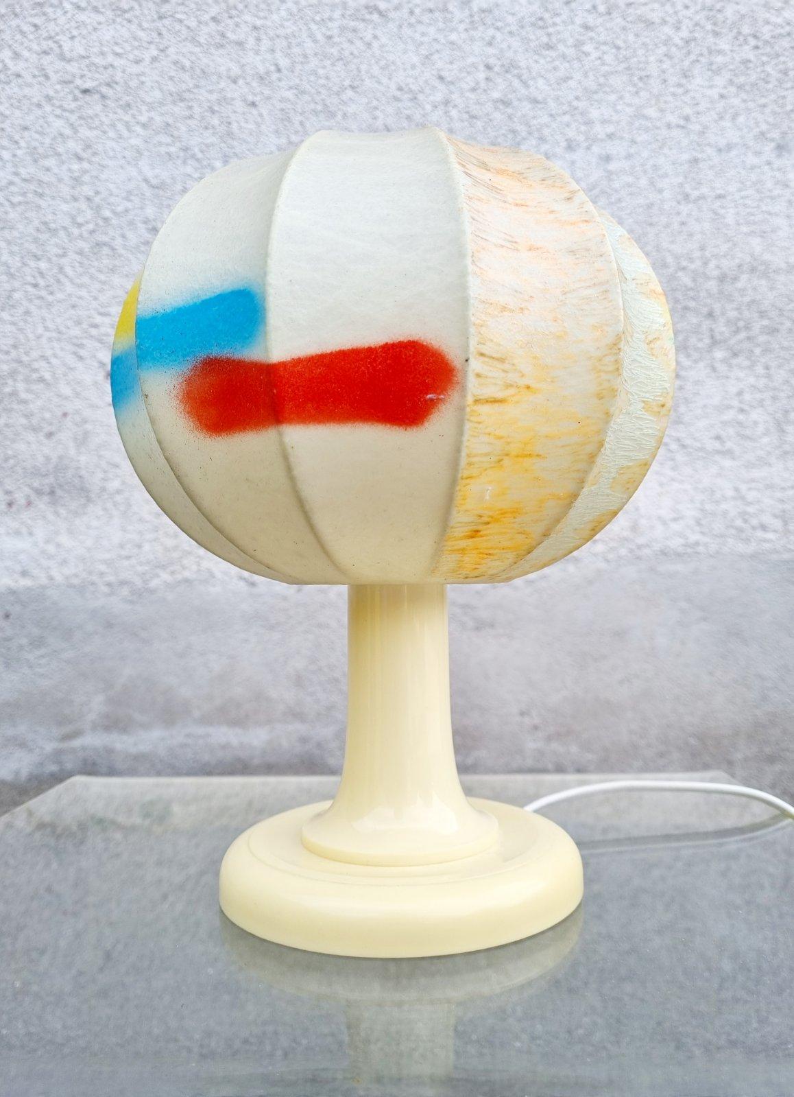 Lámpara de sobremesa italiana Cocoon de Achille and Pier Giacomo Castiglioni para Licht Studio en venta 1