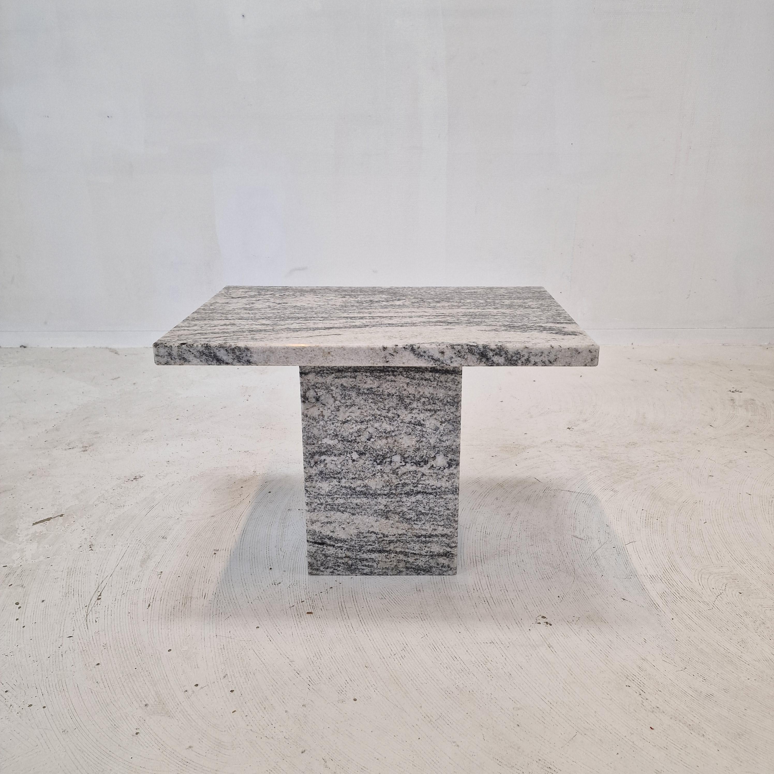 Very nice Italian coffee table handcrafted out of granite, 1980s.

It is made of beautiful granite.
Please take notice of the very nice patterns.

The table is in very good condition, see the pictures.

We work with professional packers and