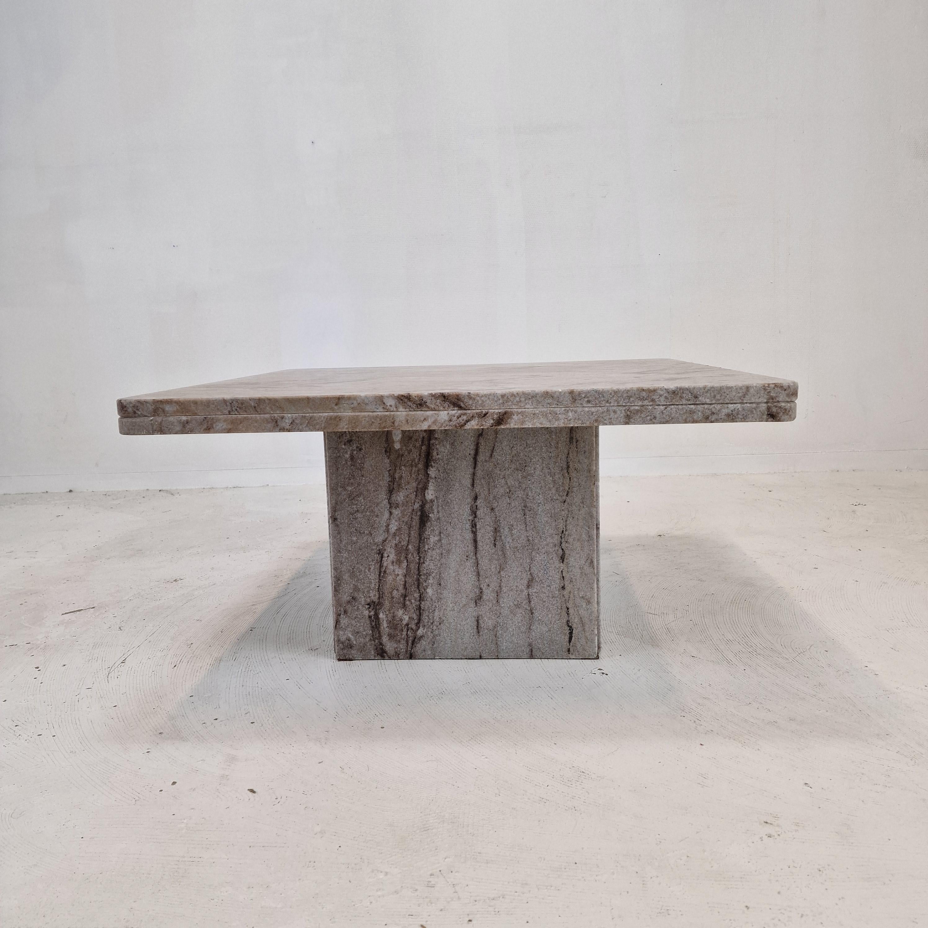 Mid-Century Modern Italian Coffee or Side Table in Granite, 1980s For Sale