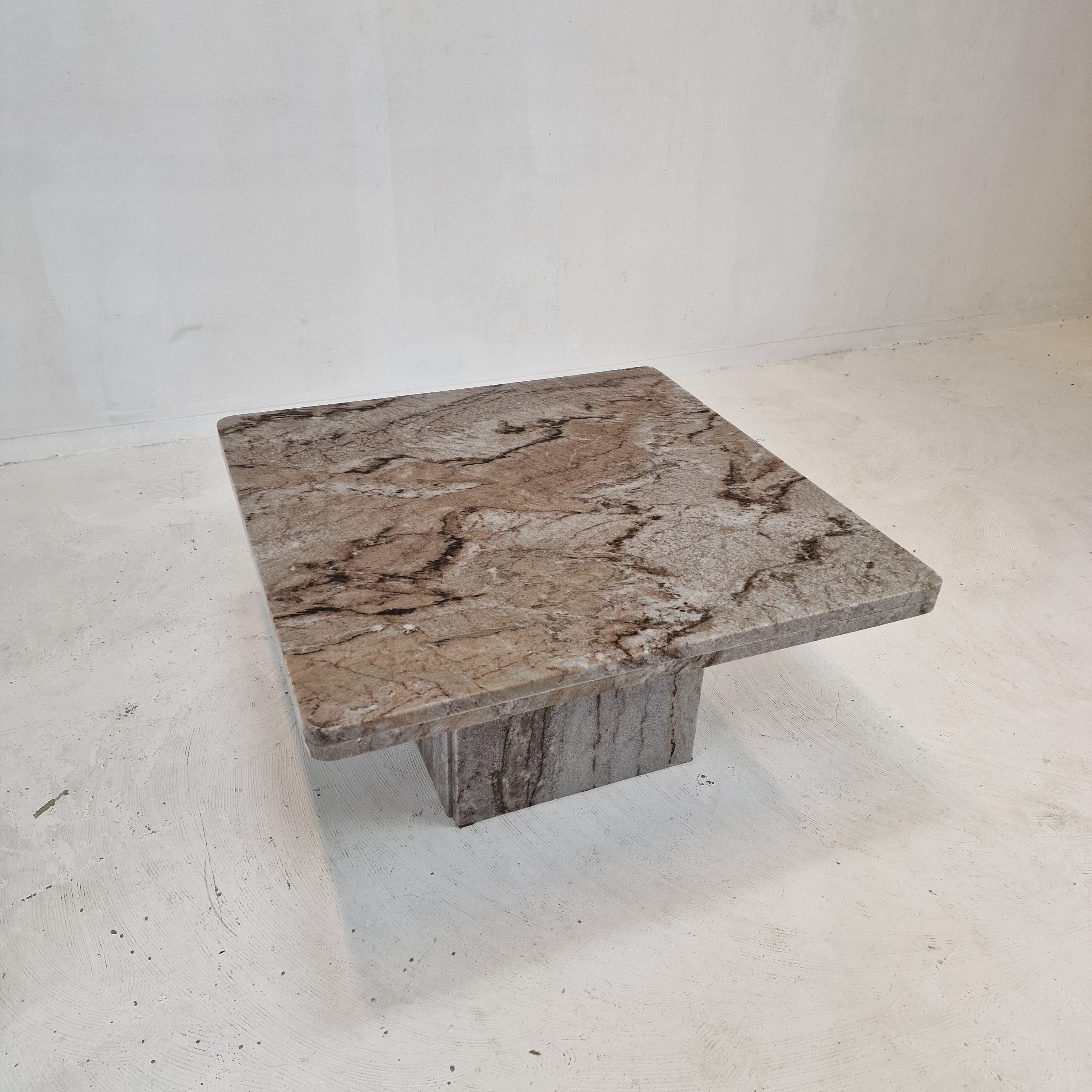 Late 20th Century Italian Coffee or Side Table in Granite, 1980s For Sale