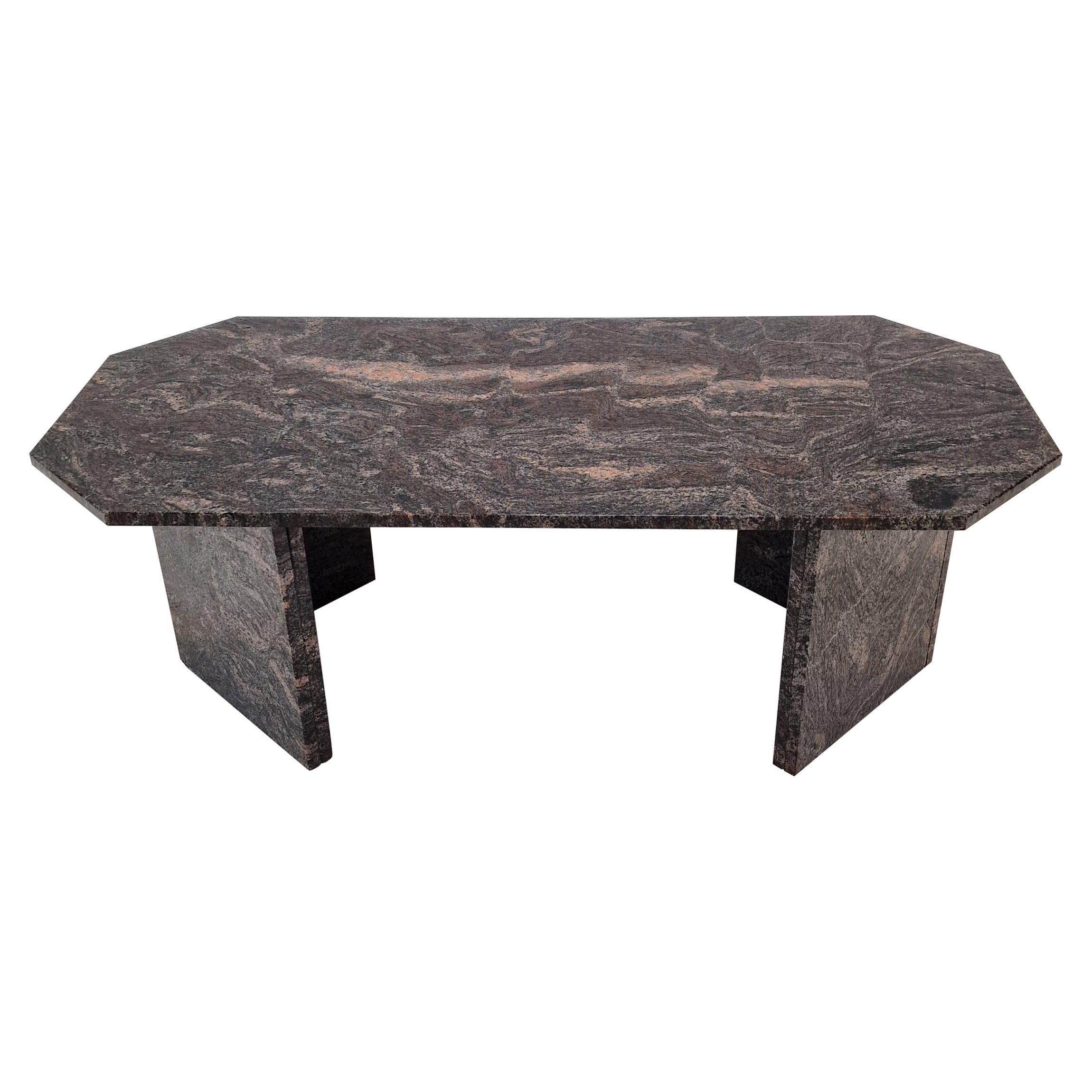 Table basse ou d'appoint italienne en granit, années 1980