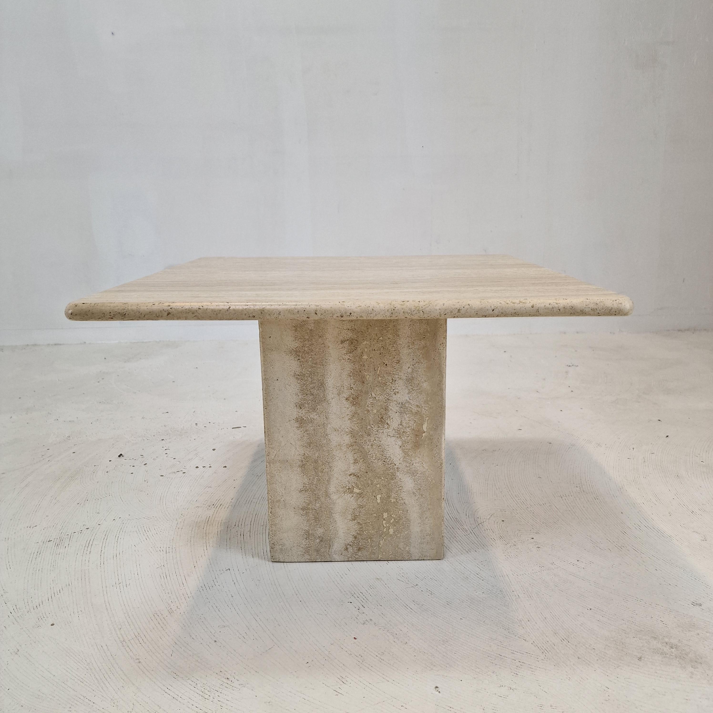 Italian Coffee or Side Table in Travertine, 1980s For Sale 4