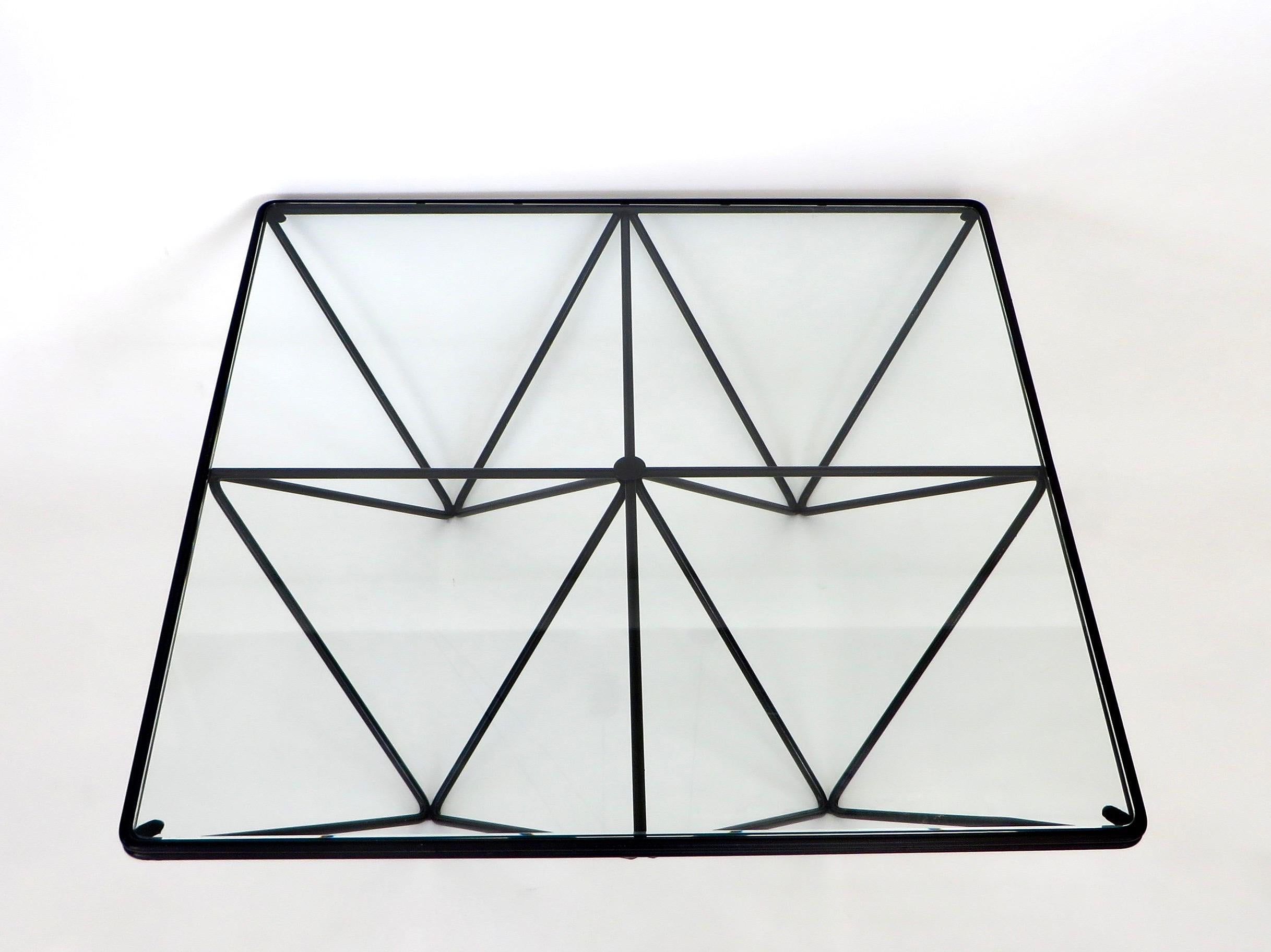 Italian Coffee Table Alanda Attributed to Paolo Piva In Good Condition In Chicago, IL