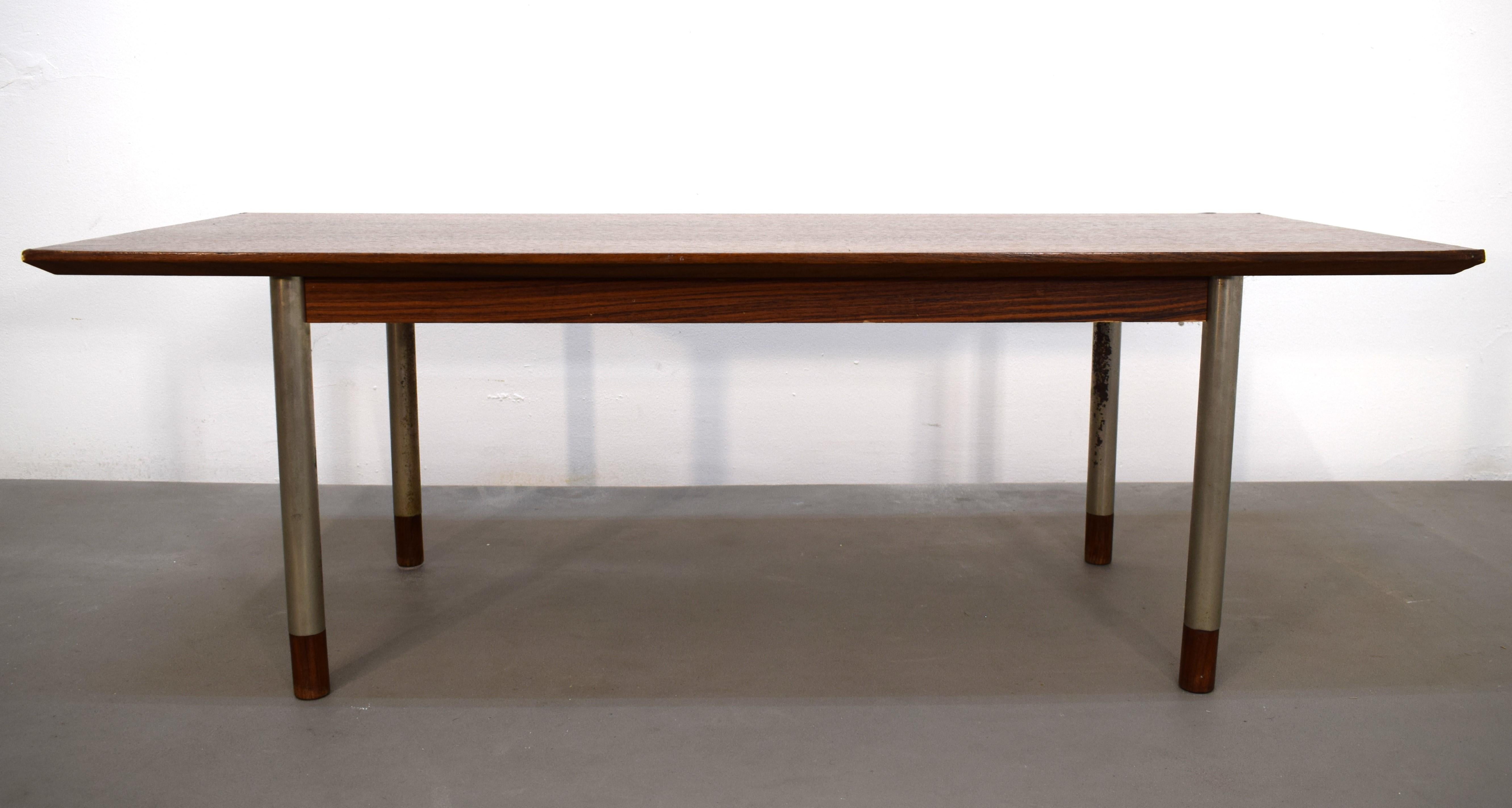 Mid-20th Century Italian coffee table by Sibast, 1960s For Sale