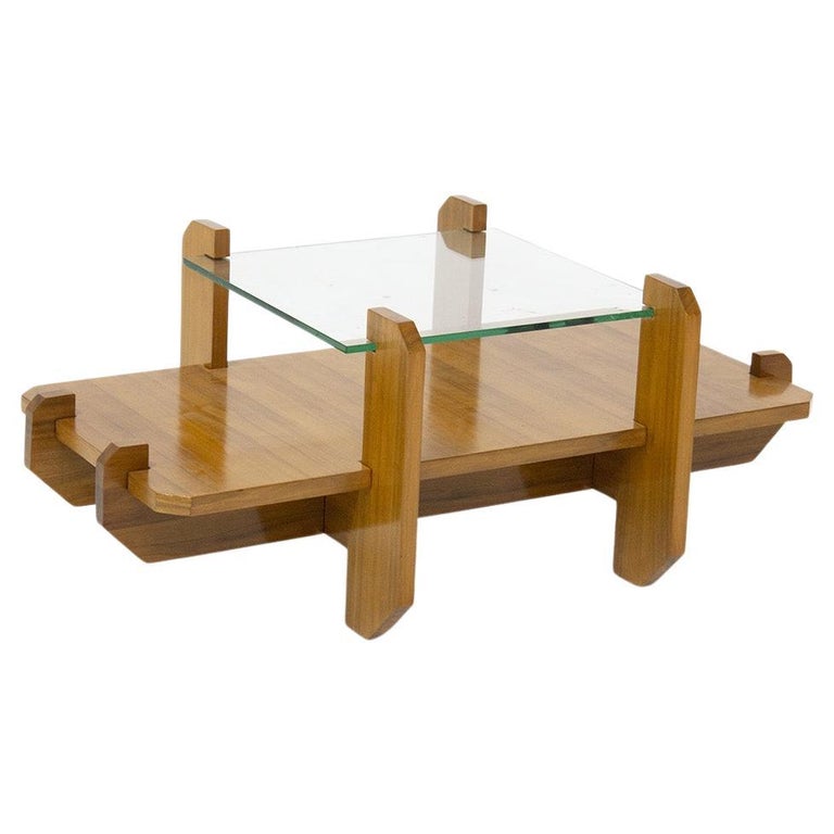 Italian Coffee Table by Vittorio Gregotti in Glass and Wood For Sale