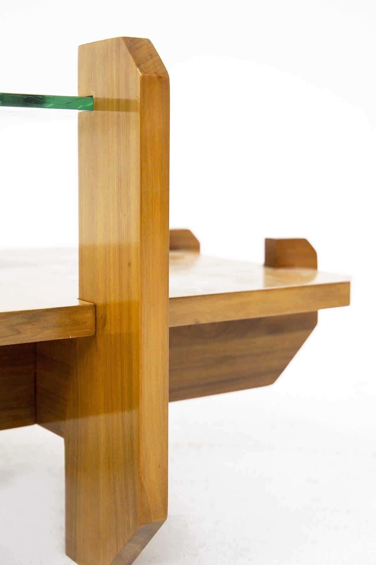 Table basse italienne par Vittorio Gregotti dessus verre en vente 1