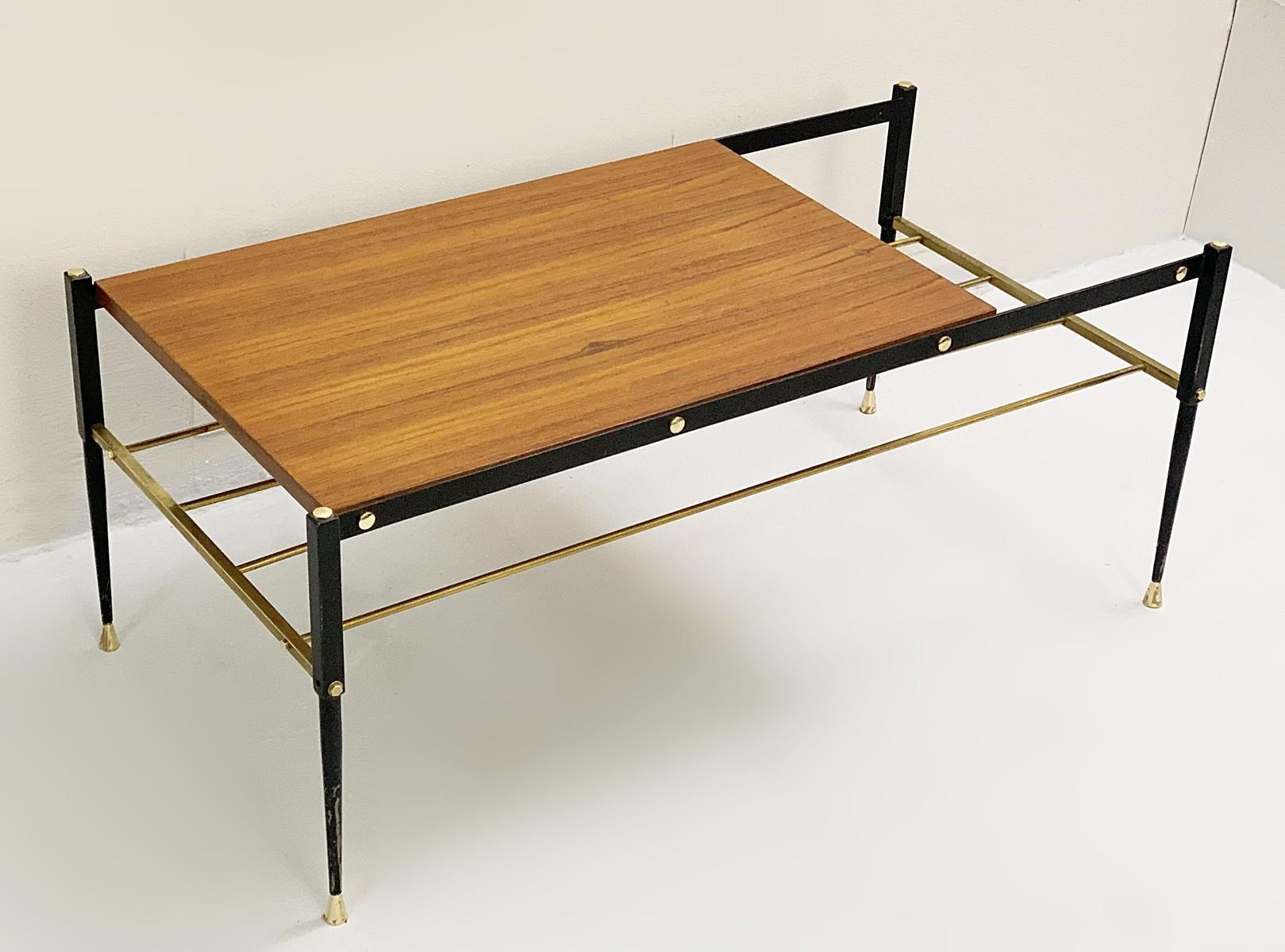 Table basse italienne.