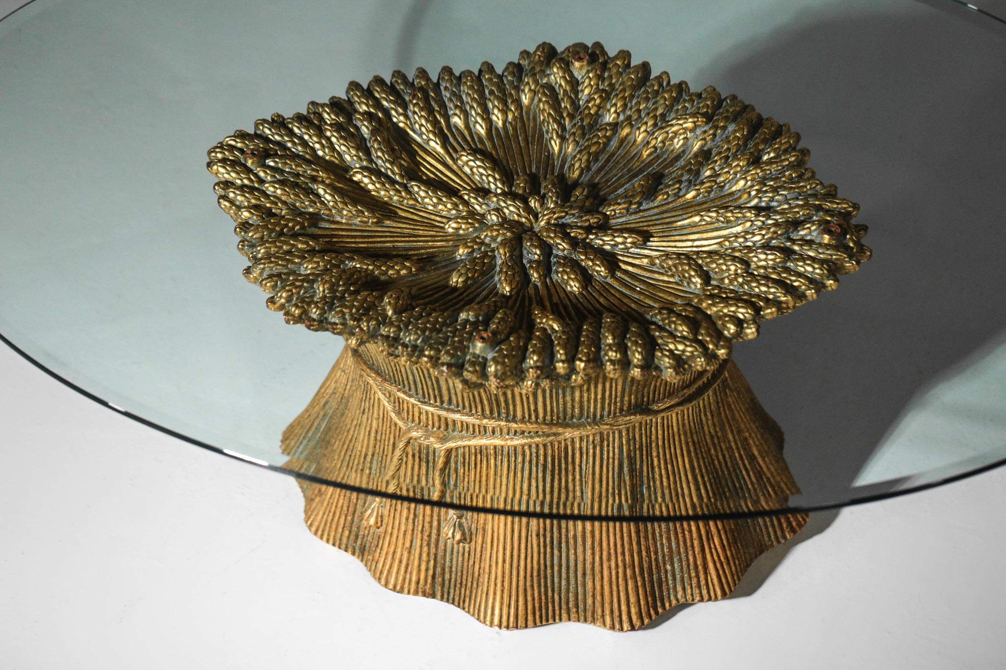 Céramic coffee table decorated with ears of wheat.
Beautiful patina.