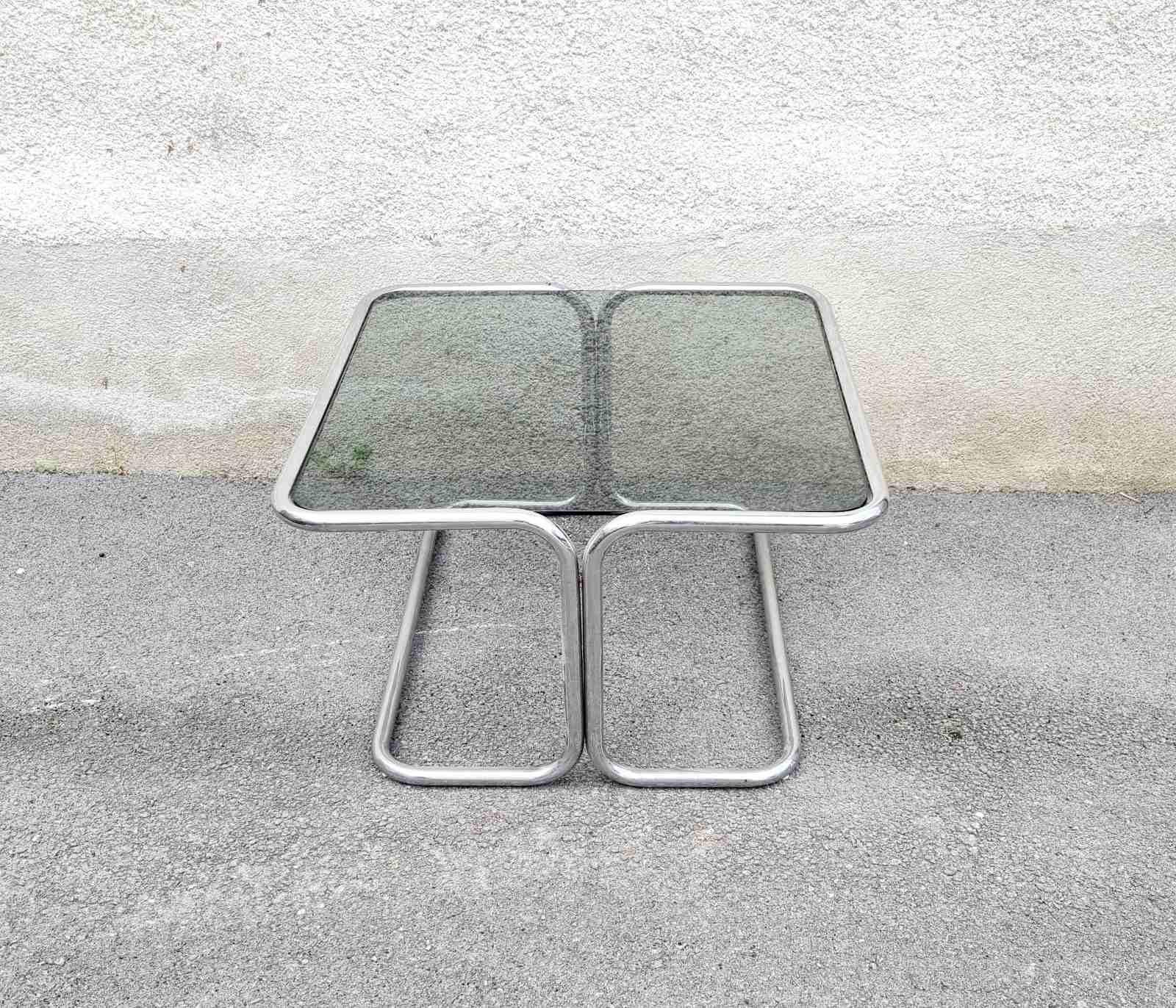 20th Century Italian Coffee Table in Bauhaus Style, Italy 60s For Sale